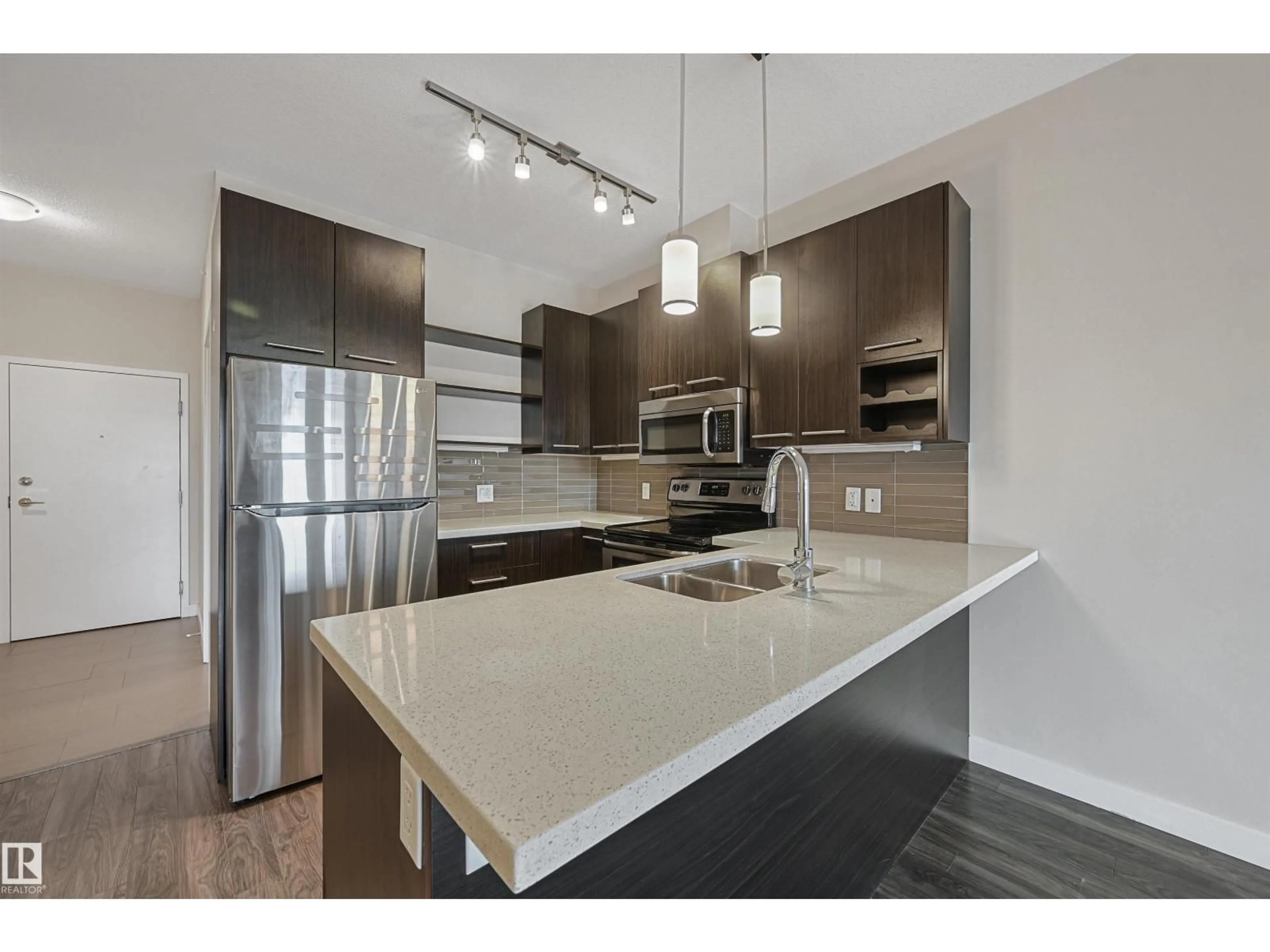 Open concept kitchen, unknown for 403 - 10418 81 AV, Edmonton Alberta T6E1X5