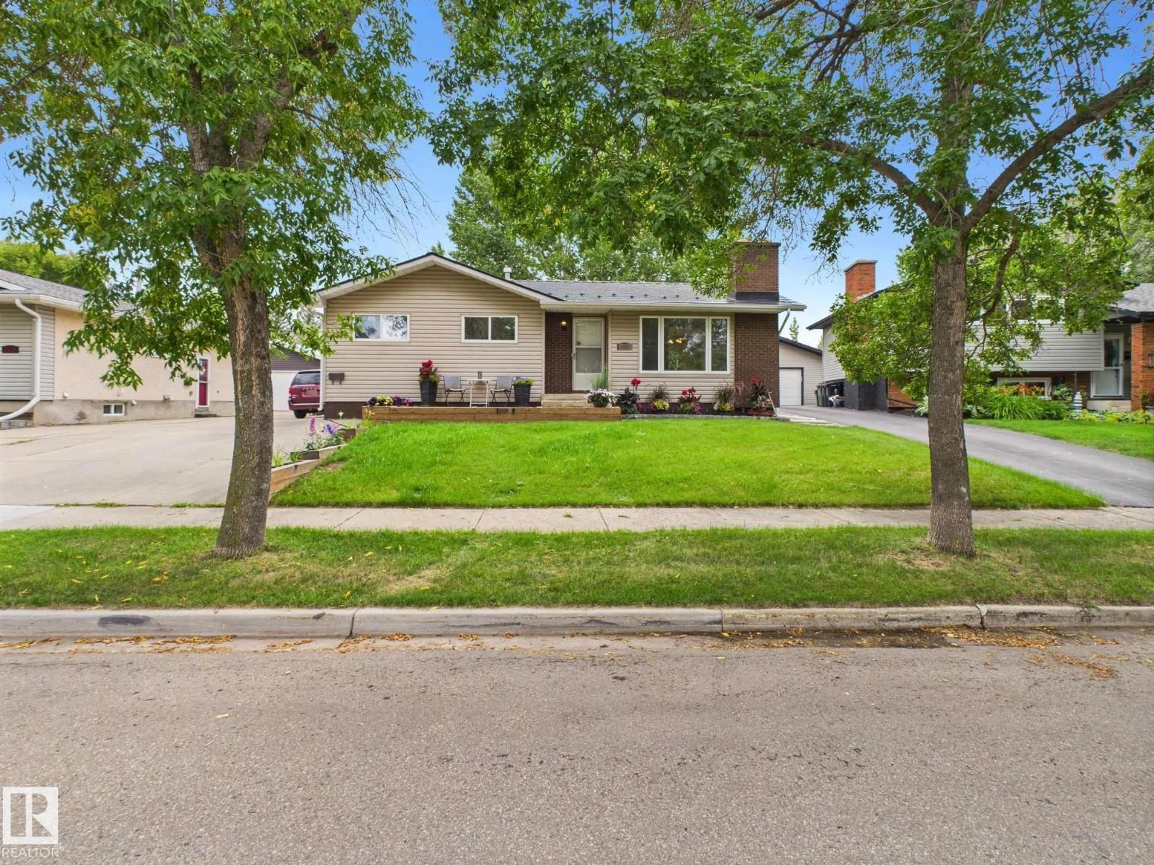 Unknown for 8525 92 ST, Fort Saskatchewan Alberta T8L1A1