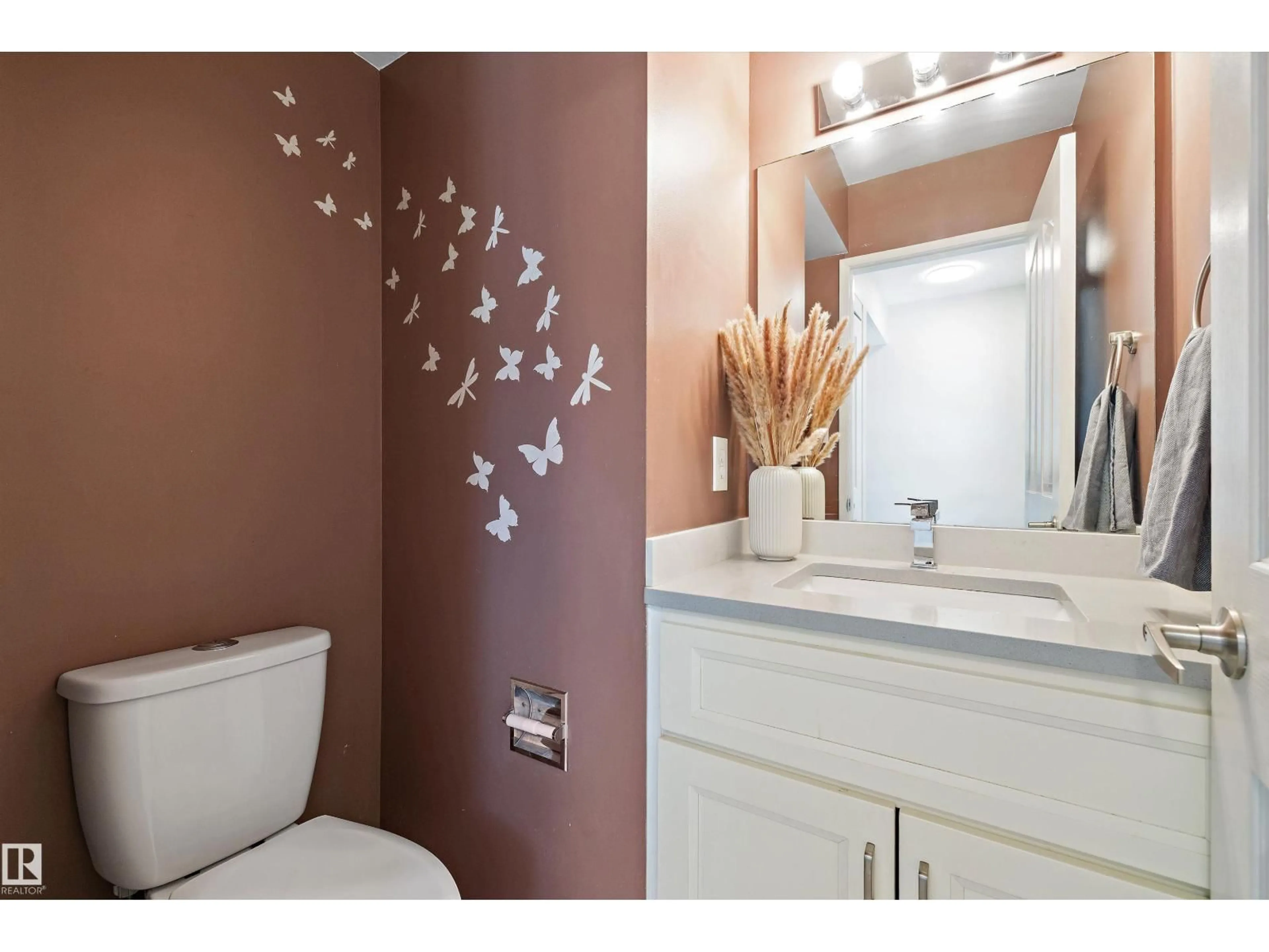 Standard bathroom, ceramic/tile floor for 18365 66 AV, Edmonton Alberta T5T1Z5