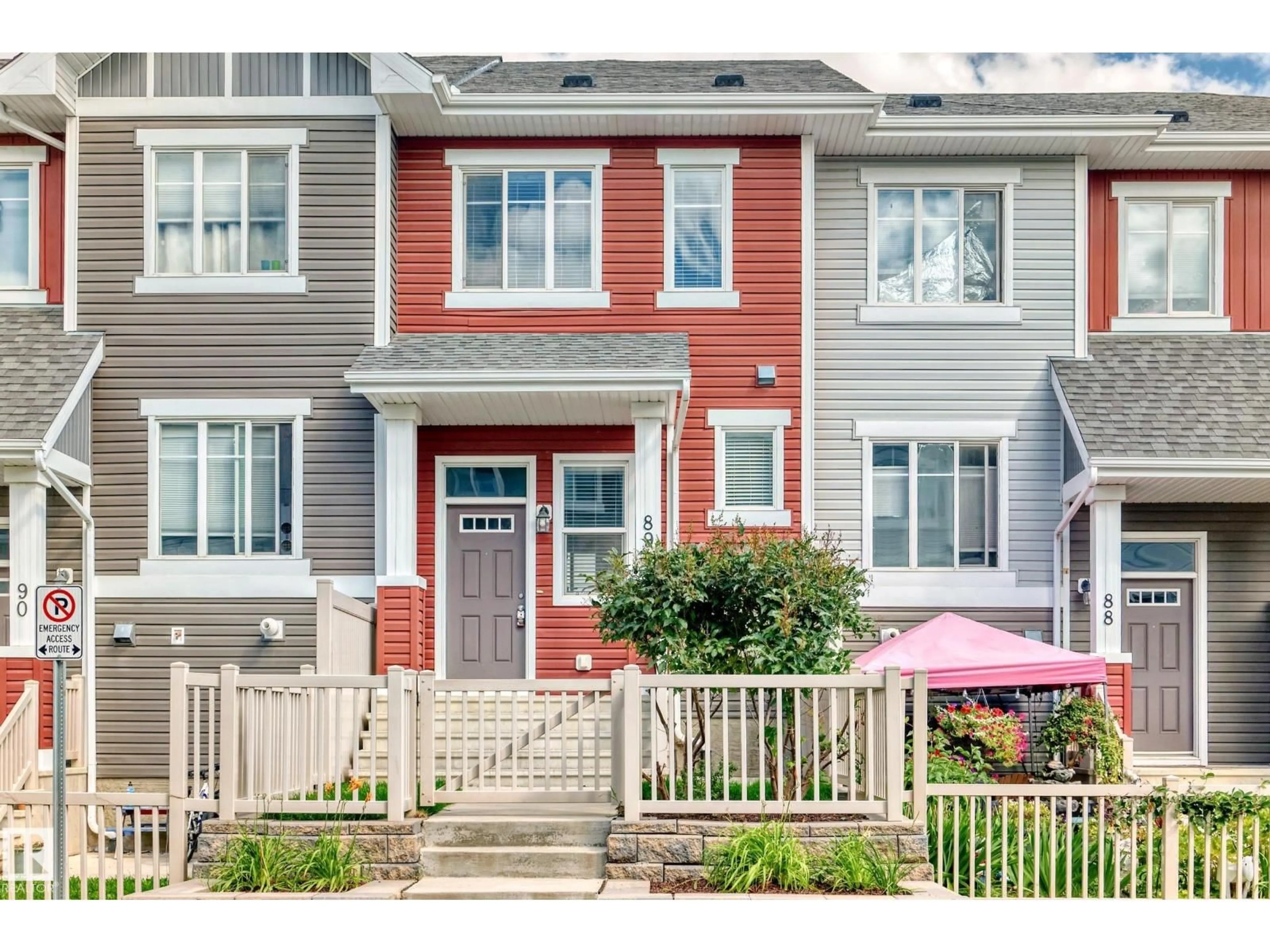 Home with vinyl exterior material, street for #89 - 2905 141 ST, Edmonton Alberta T6W3M4