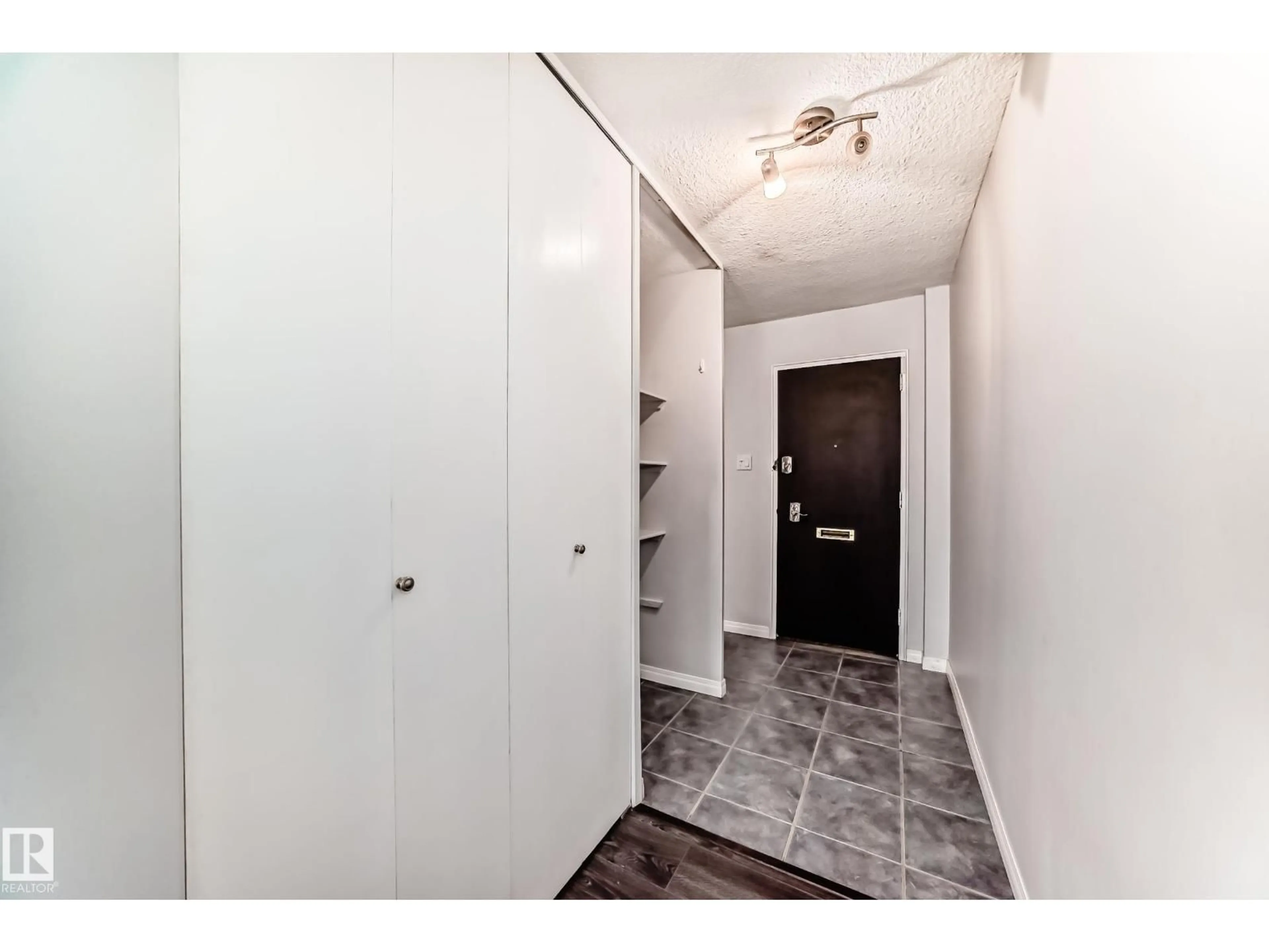 Unknown for 504 - 9940 112 ST NW, Edmonton Alberta T5K1L8