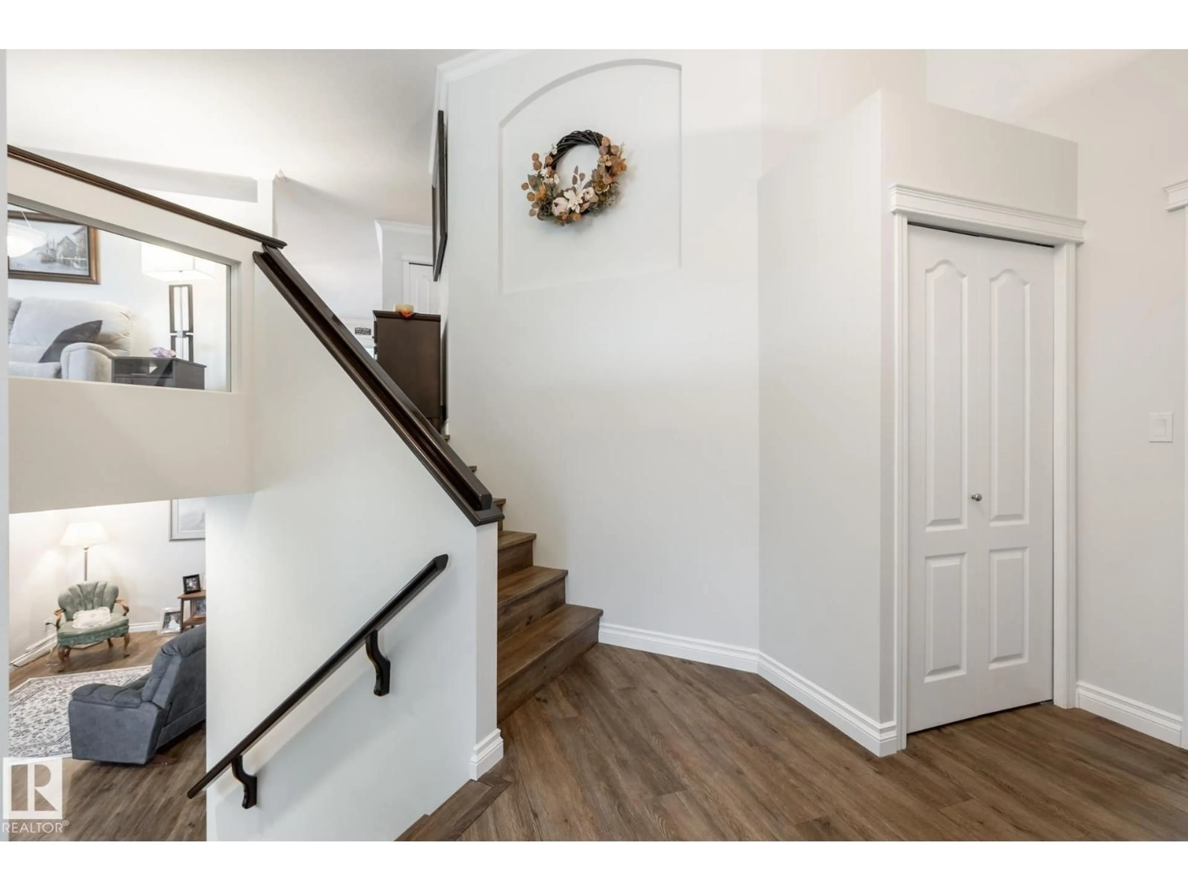 Indoor entryway for 69 RIDGEPOINT WY, Sherwood Park Alberta T8A6B3