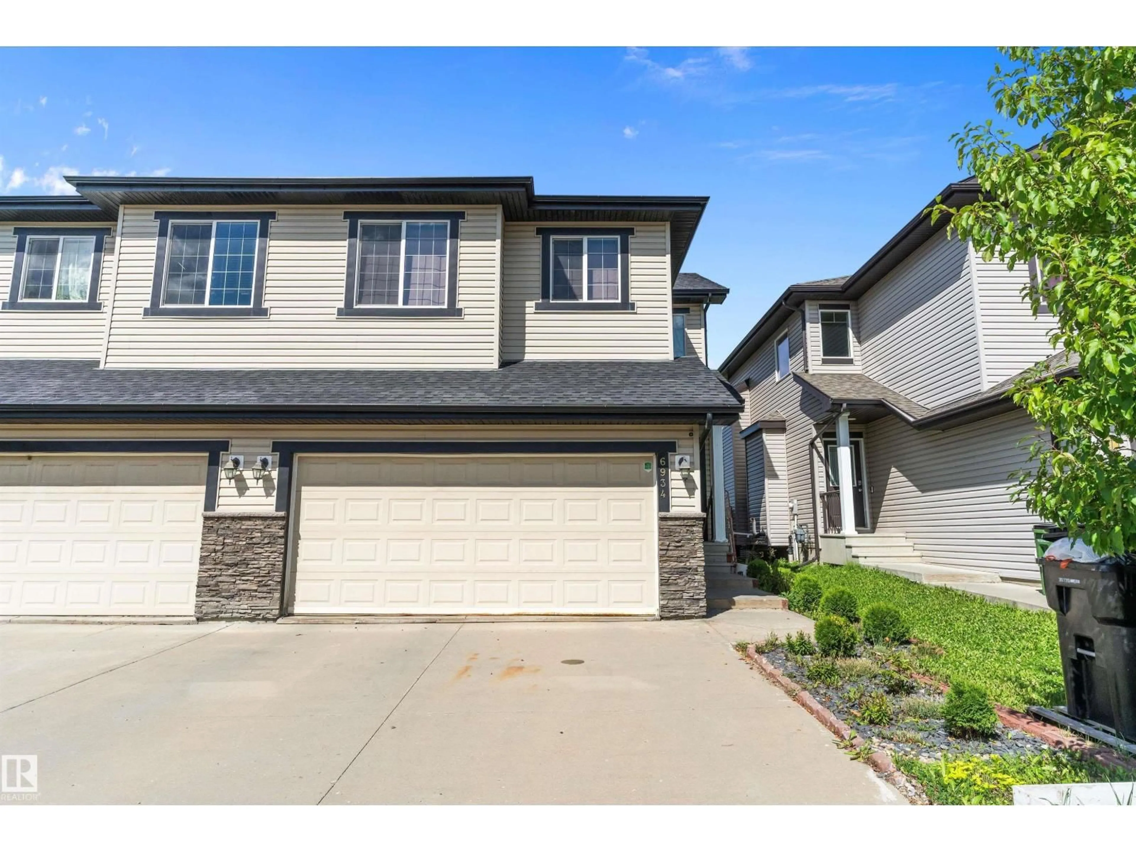 Unknown for 6934 19A AV, Edmonton Alberta T6X0M1