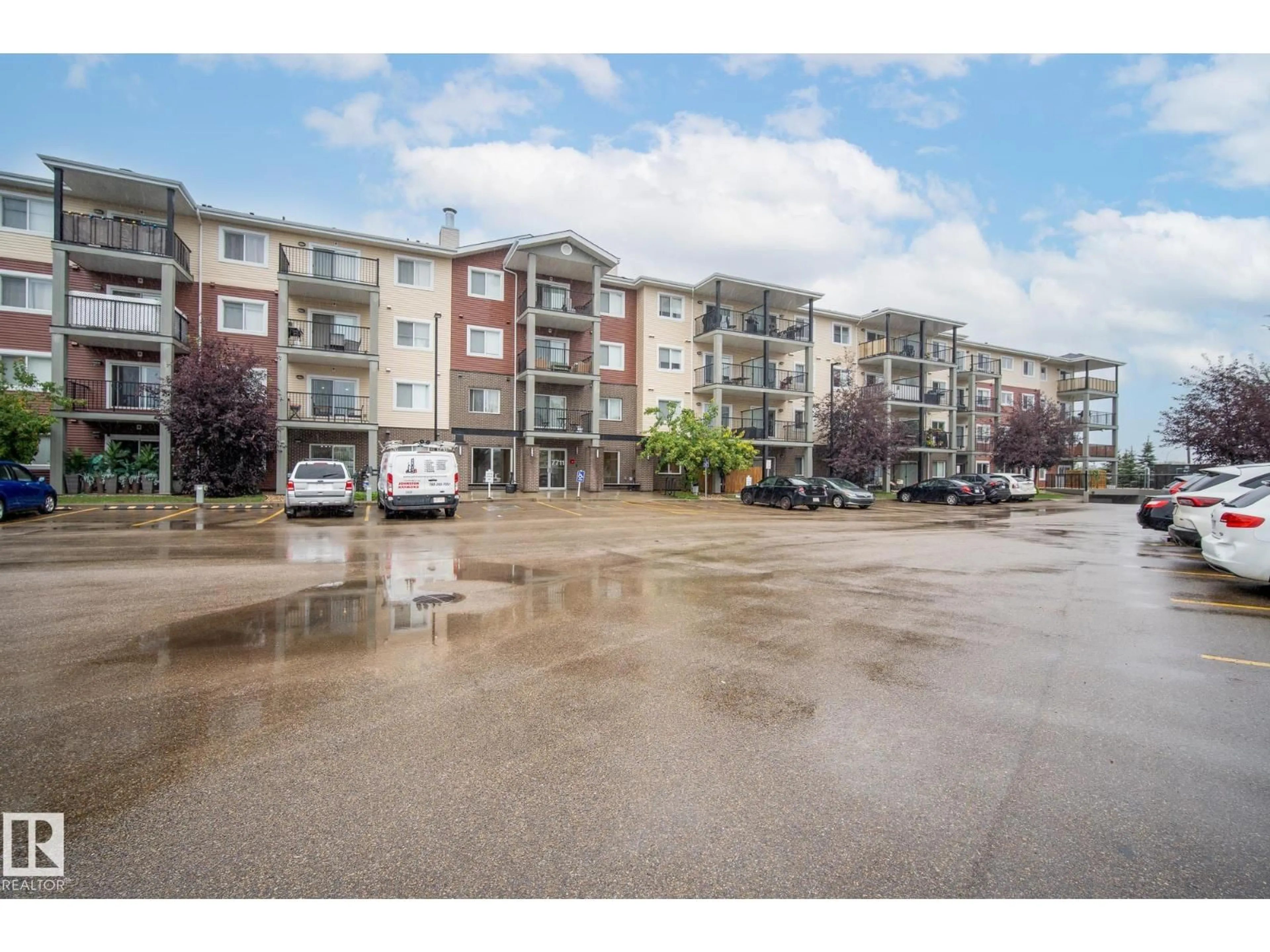 Blurry image for #402 - 7711 71 ST NW, Edmonton Alberta T6B0M3