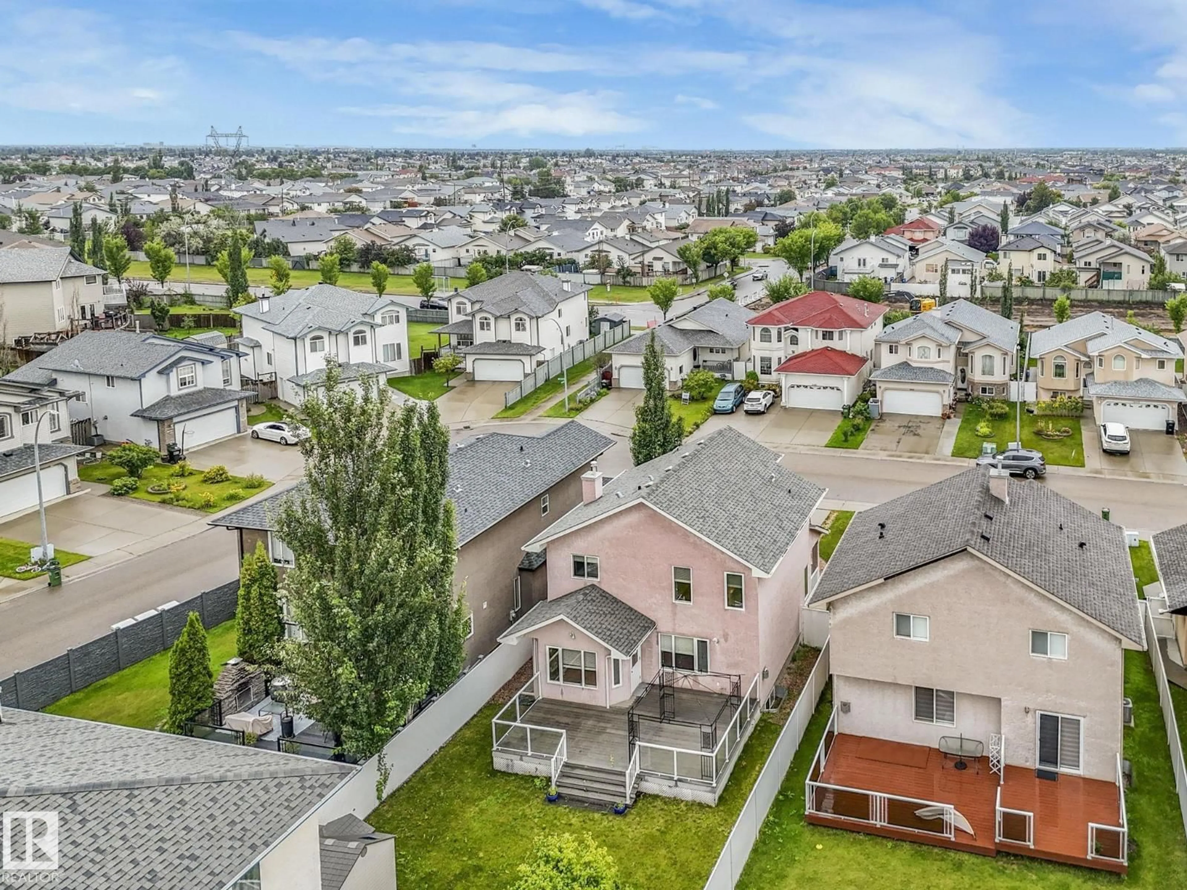 A pic from outside/outdoor area/front of a property/back of a property/a pic from drone, city buildings view from balcony for NW - 16409 65 ST, Edmonton Alberta T5Y3J3