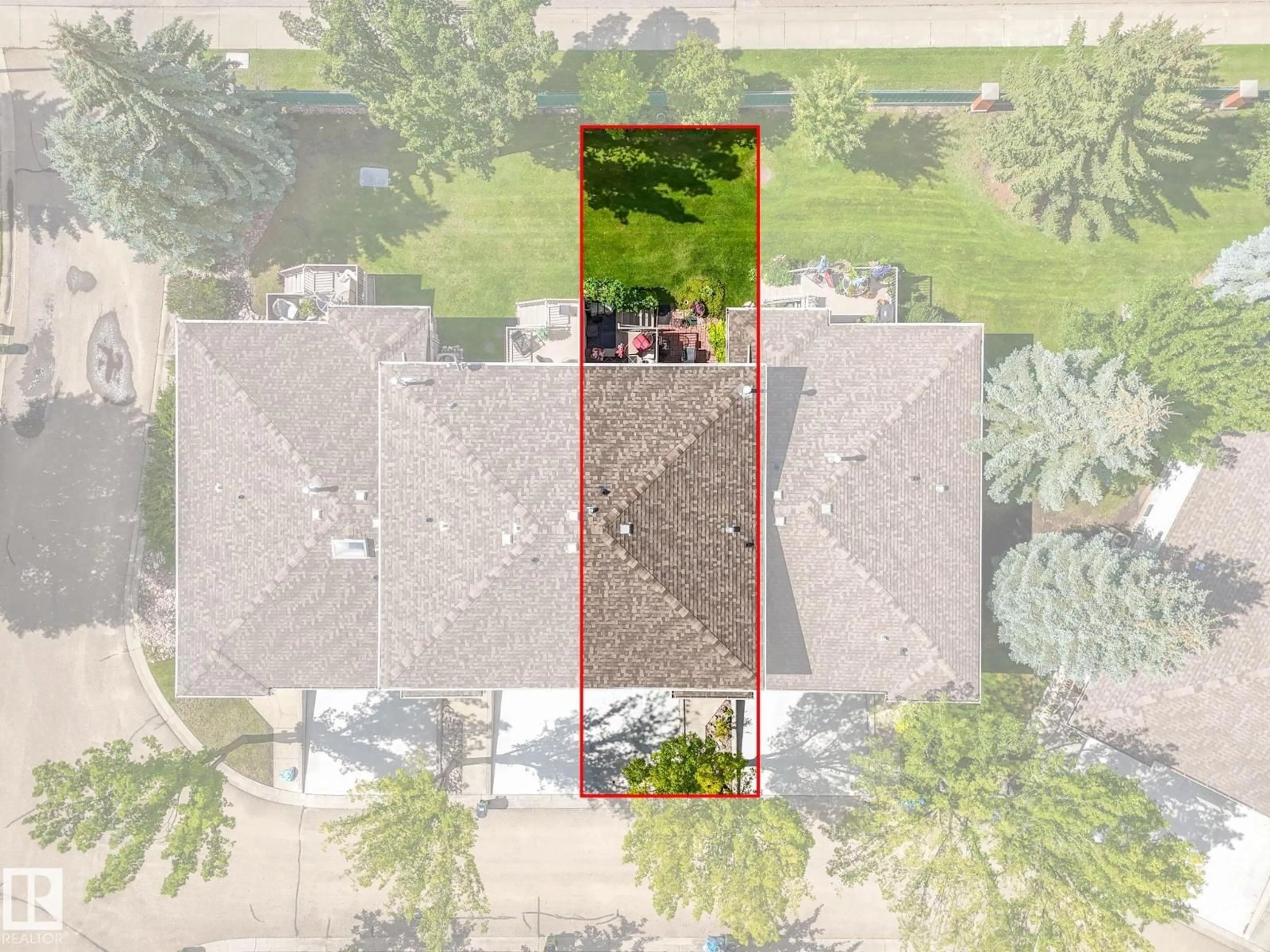 A pic from outside/outdoor area/front of a property/back of a property/a pic from drone, street for #40 - 420 HUNTERS GREEN GR, Edmonton Alberta T6R2X3