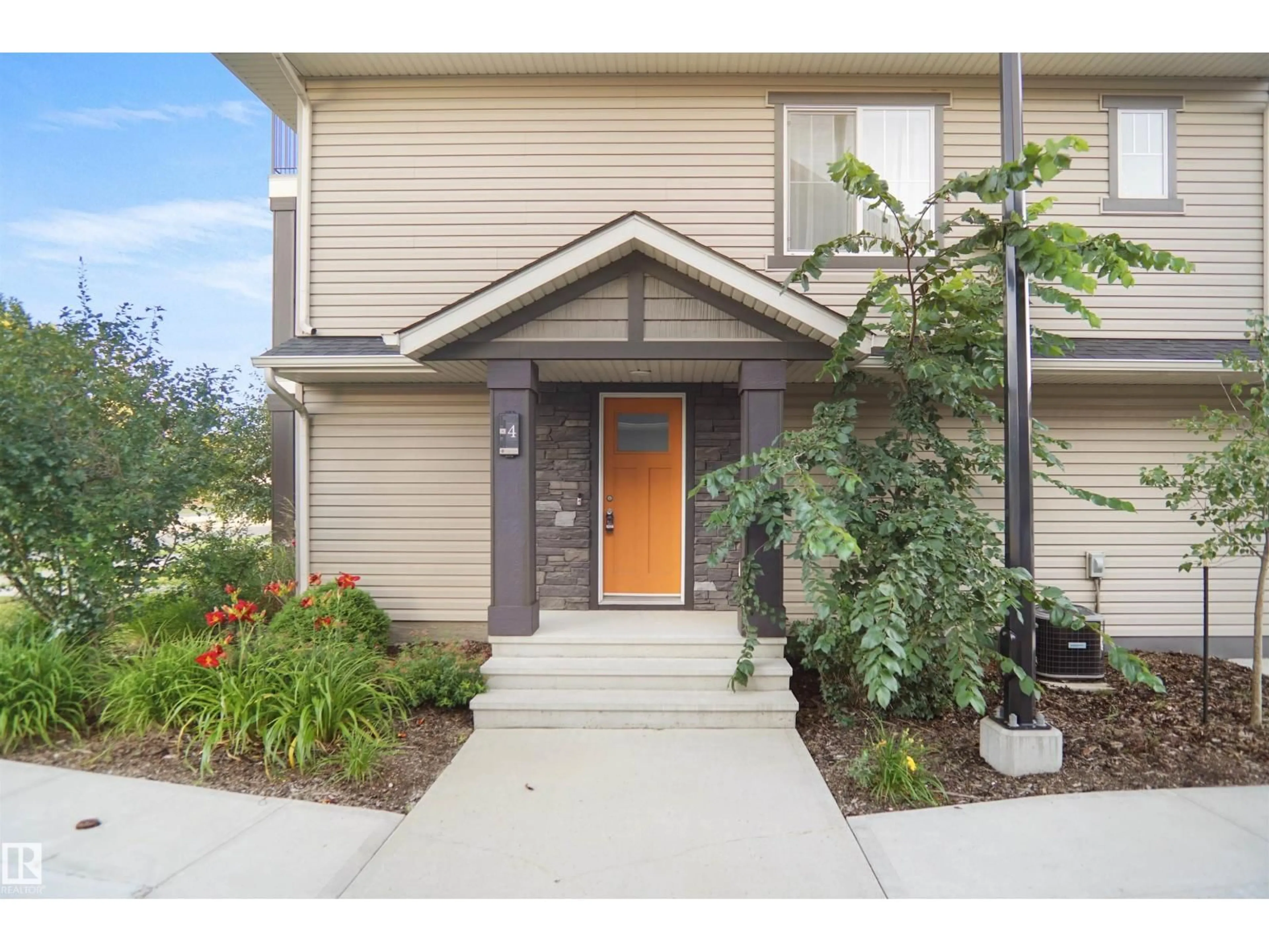 Indoor entryway for #4 - 12815 CUMBERLAND RD, Edmonton Alberta T6V0M2