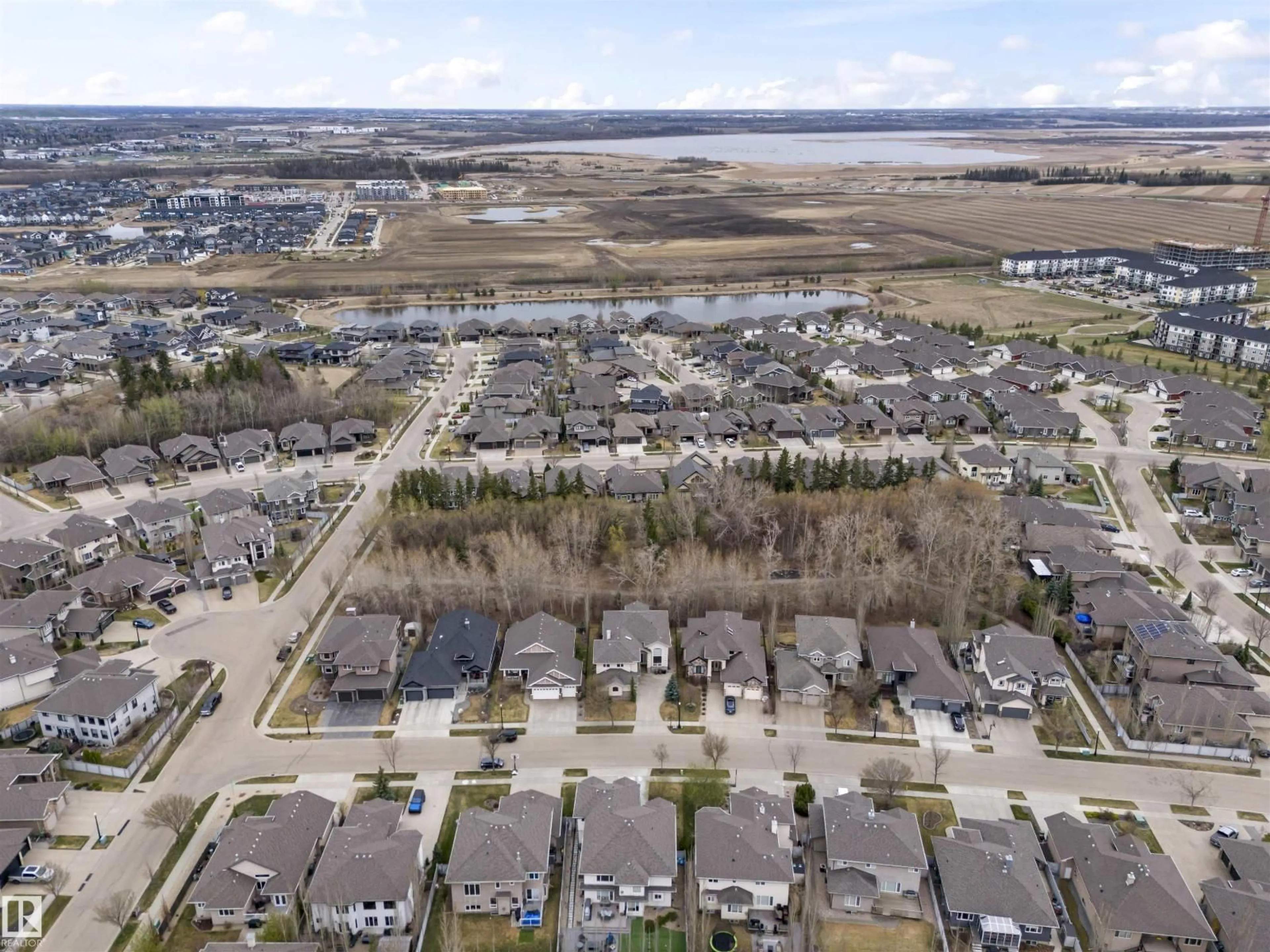 A pic from outside/outdoor area/front of a property/back of a property/a pic from drone, street for 8 LOISELLE WAY, St. Albert Alberta T8N2P3