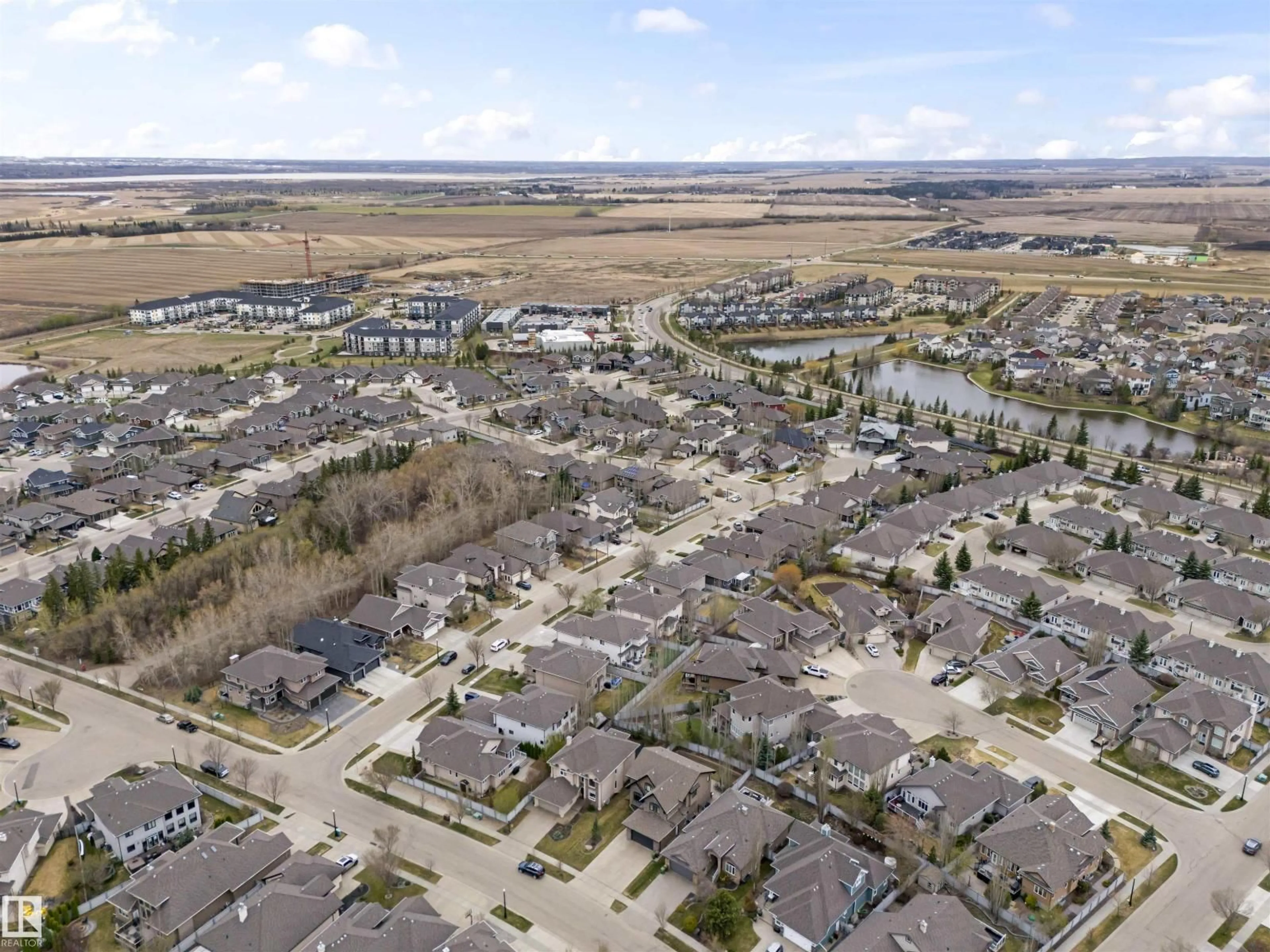 A pic from outside/outdoor area/front of a property/back of a property/a pic from drone, street for 8 LOISELLE WAY, St. Albert Alberta T8N2P3