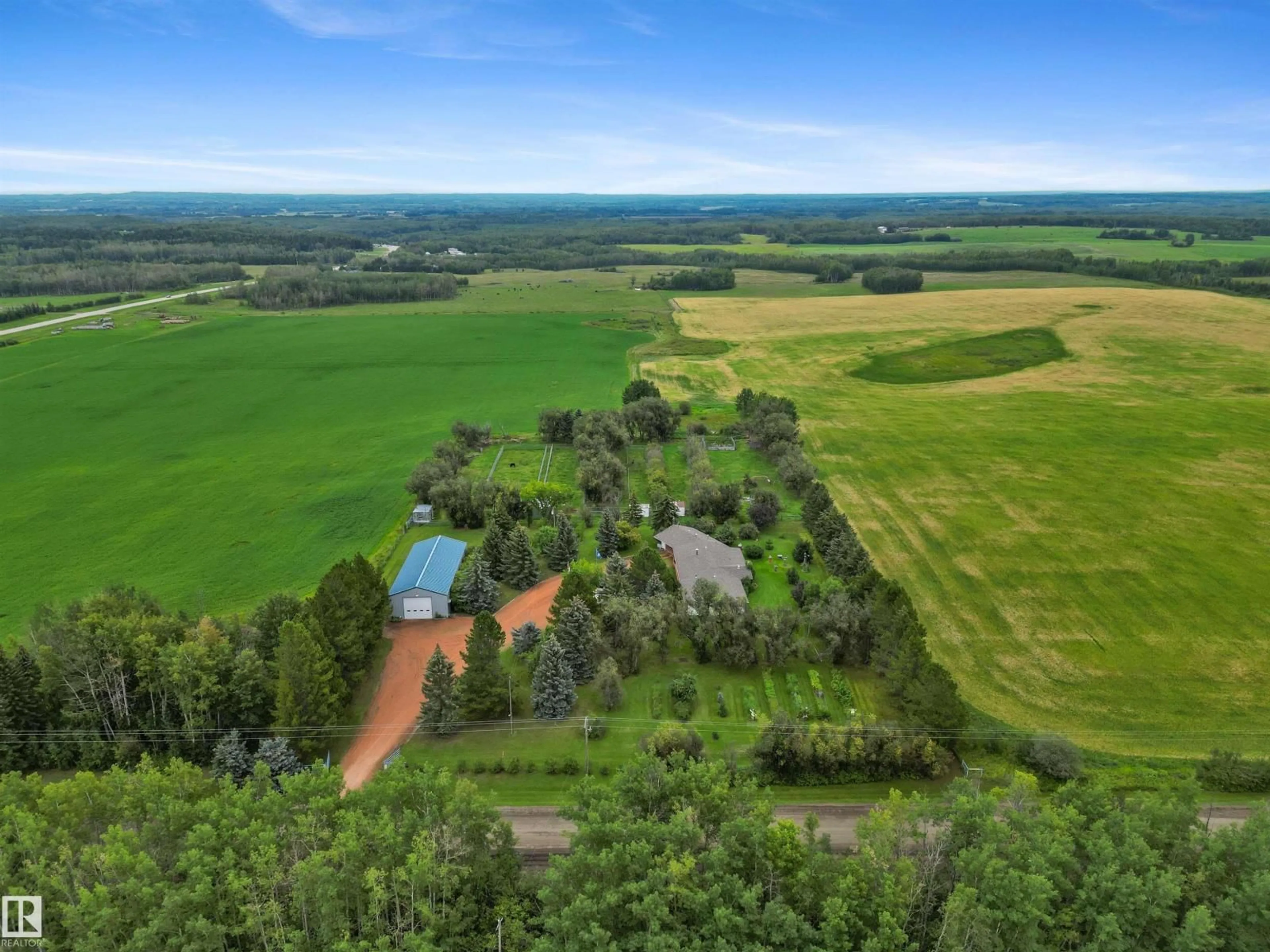 A pic from outside/outdoor area/front of a property/back of a property/a pic from drone, unknown for 49027 RGE ROAD 63, Rural Brazeau County Alberta T0E1Z0