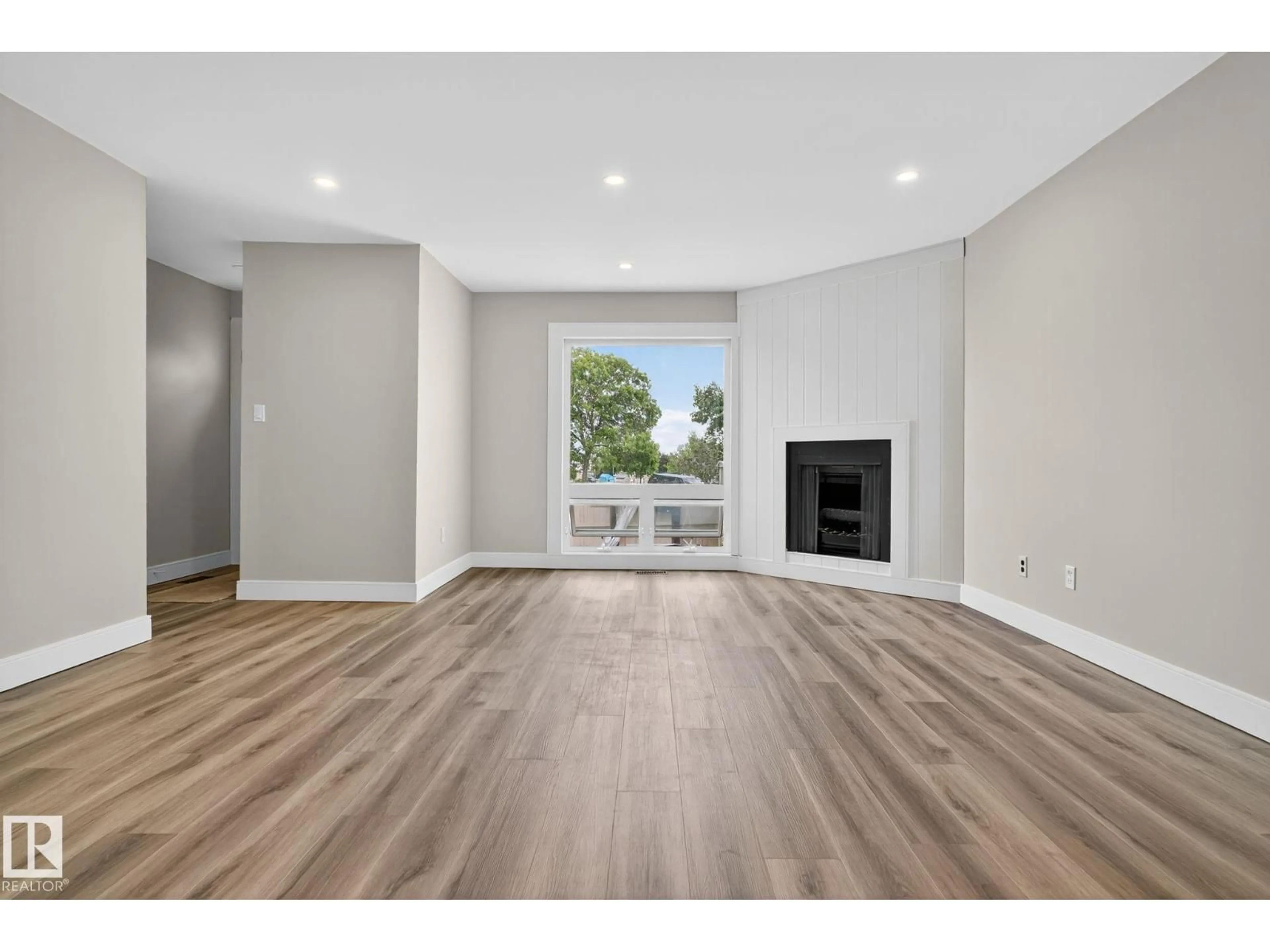 A pic of a room for 197 MARLBOROUGH PL, Edmonton Alberta T5T1Y6