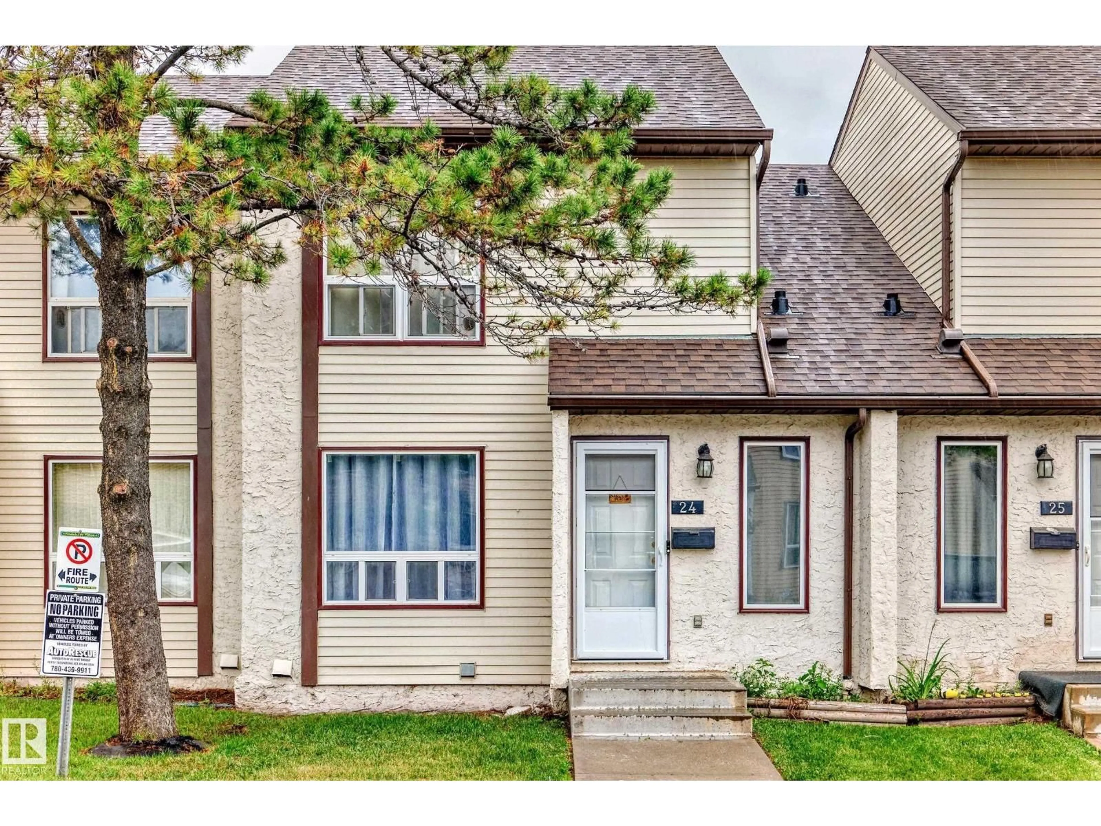 Home with vinyl exterior material, street for #24 - 1651 46 ST, Edmonton Alberta T6L5H2