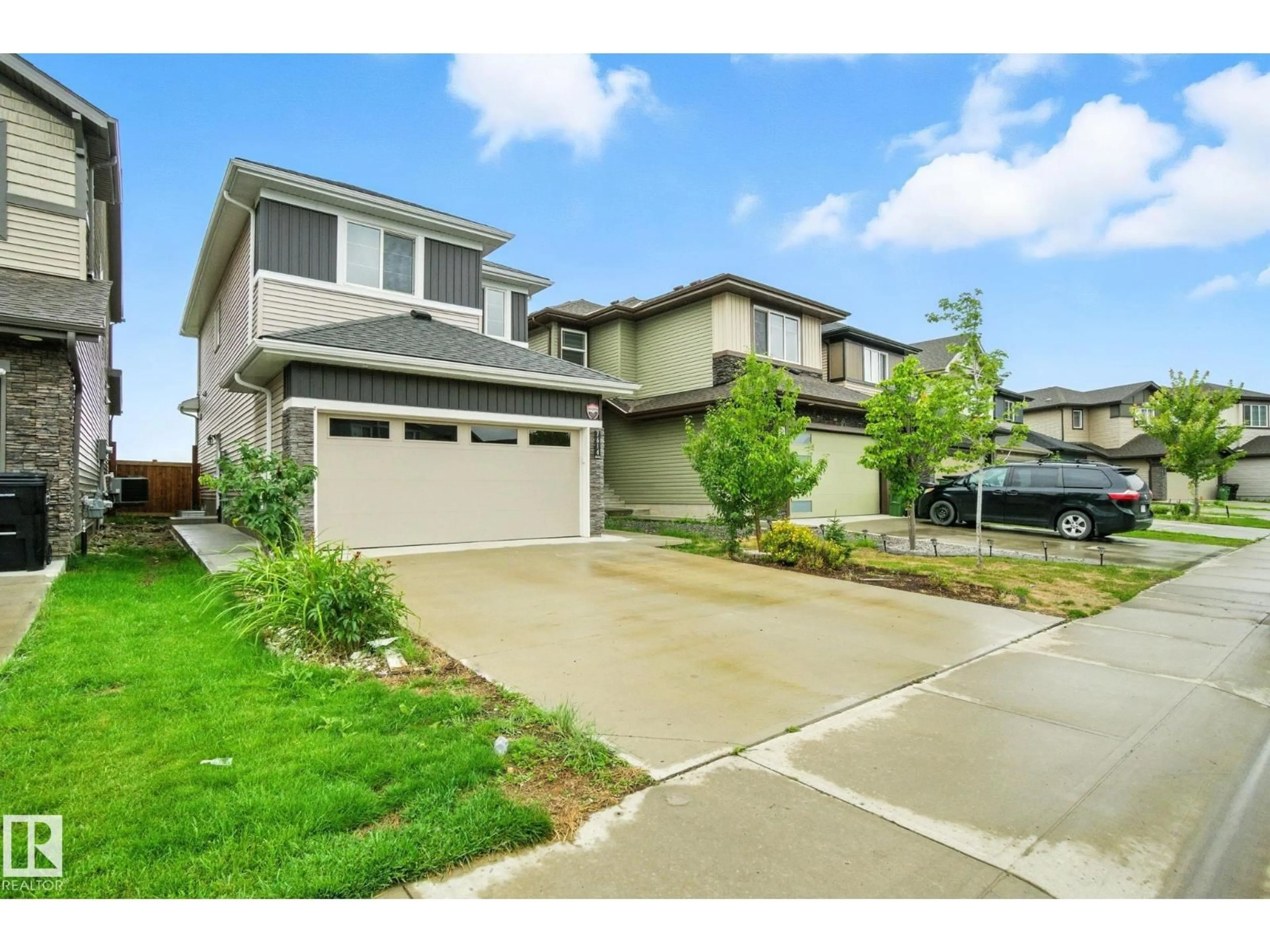 A pic from outside/outdoor area/front of a property/back of a property/a pic from drone, street for 7614 CREIGHTON PL, Edmonton Alberta T6W3Z5