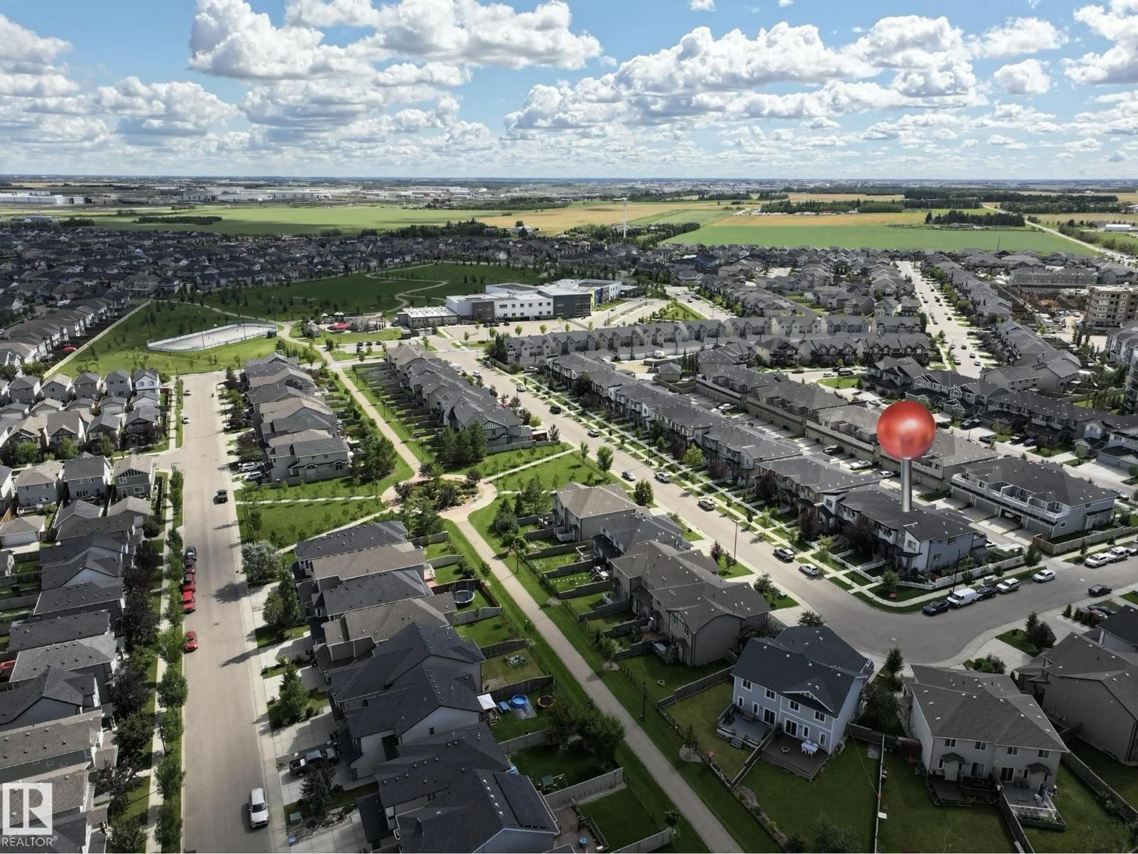 A pic from outside/outdoor area/front of a property/back of a property/a pic from drone, street for 4360 ANNETT COMMON, Edmonton Alberta T6W2V6