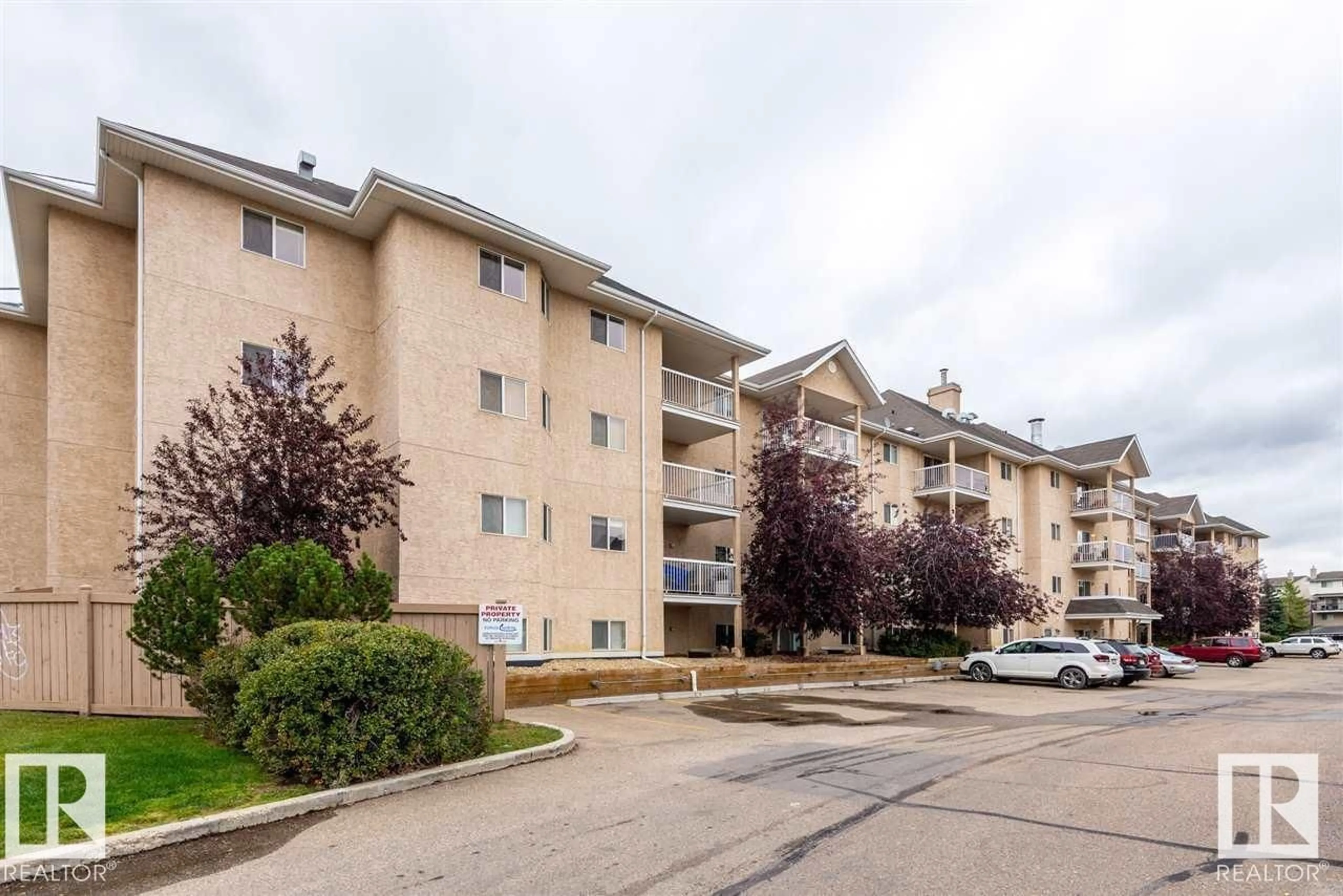 Patio, street for 329 - 4210 139 AV NW, Edmonton Alberta T5Y2W6