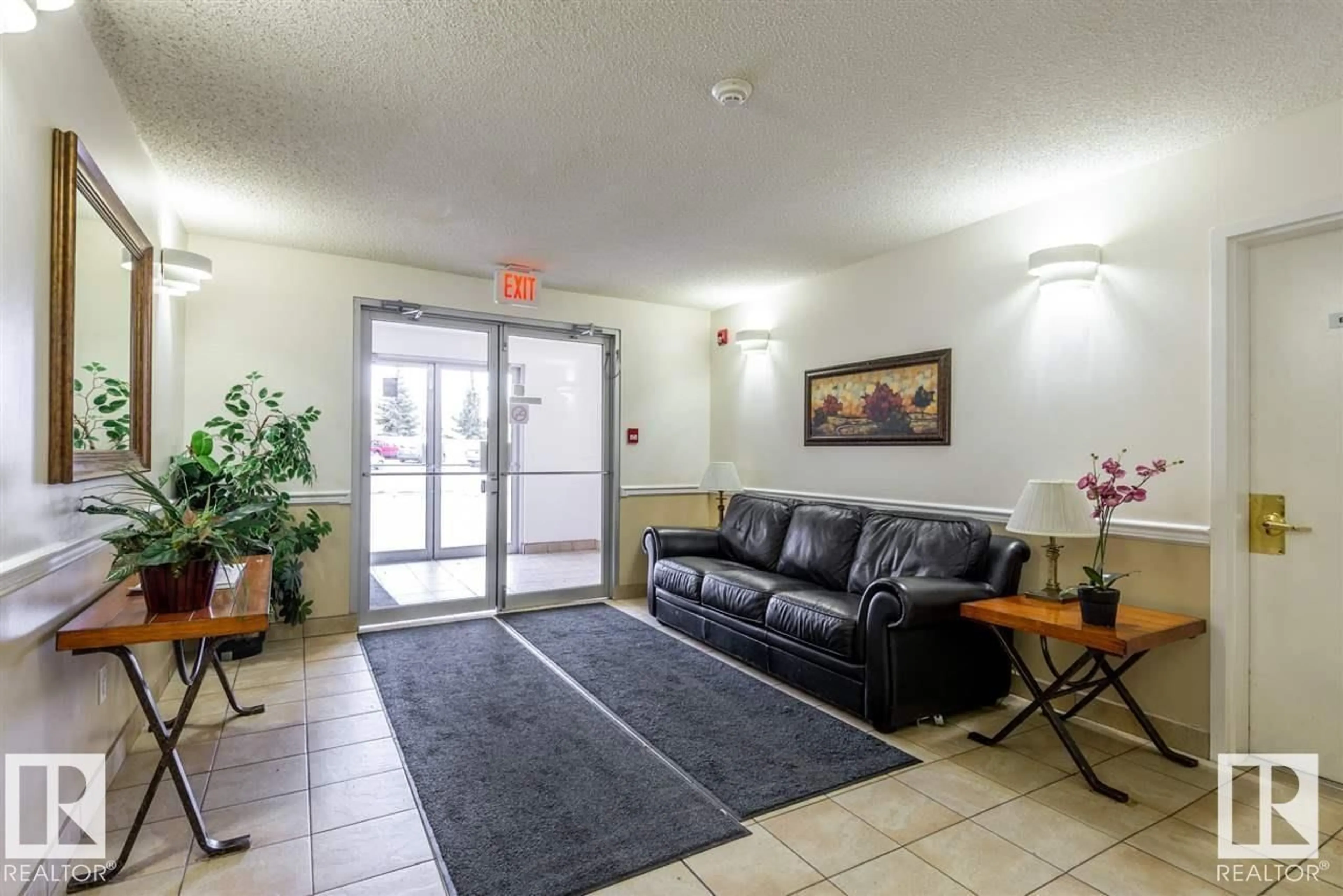 Lobby for 329 - 4210 139 AV NW, Edmonton Alberta T5Y2W6