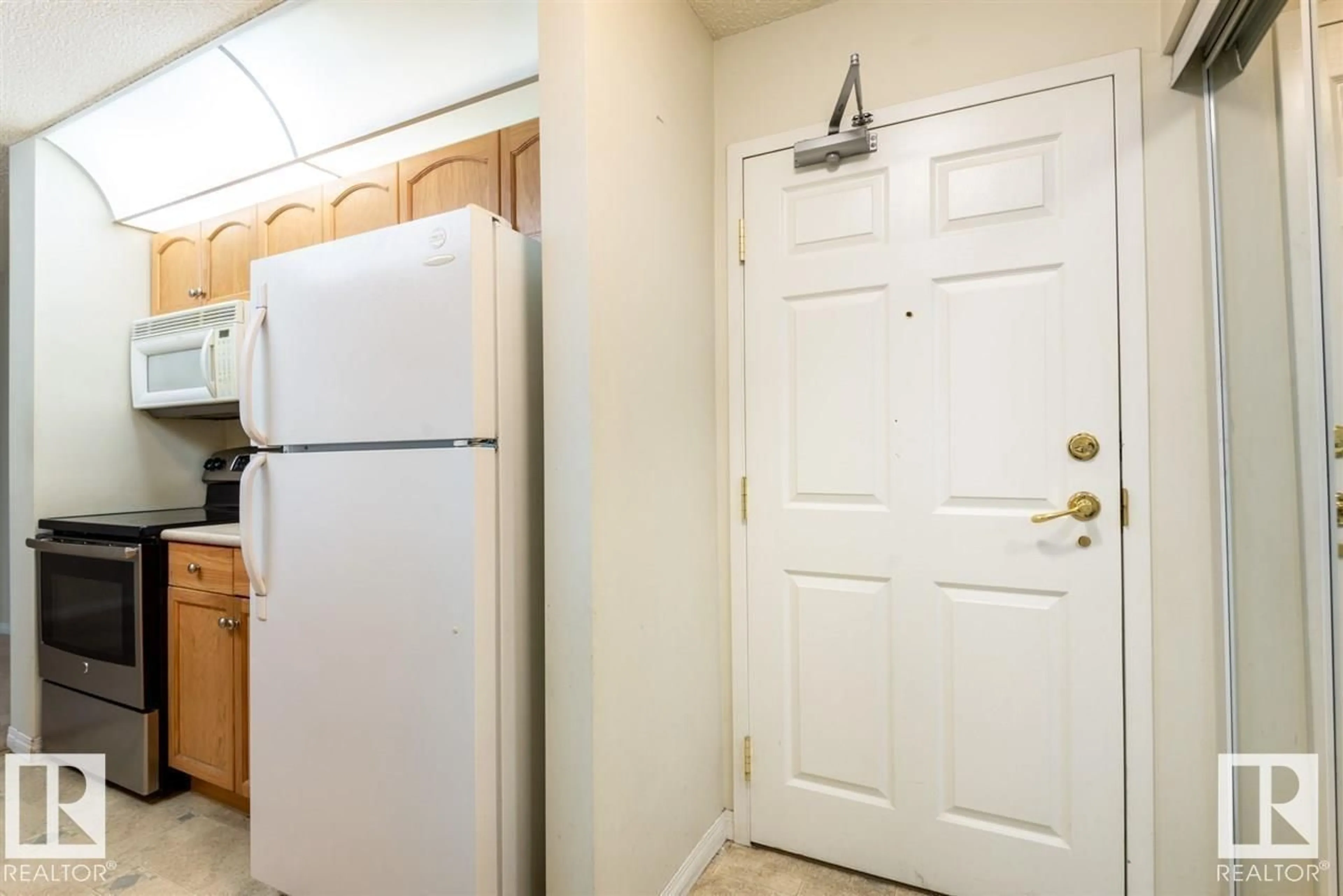 Unknown for 329 - 4210 139 AV NW, Edmonton Alberta T5Y2W6