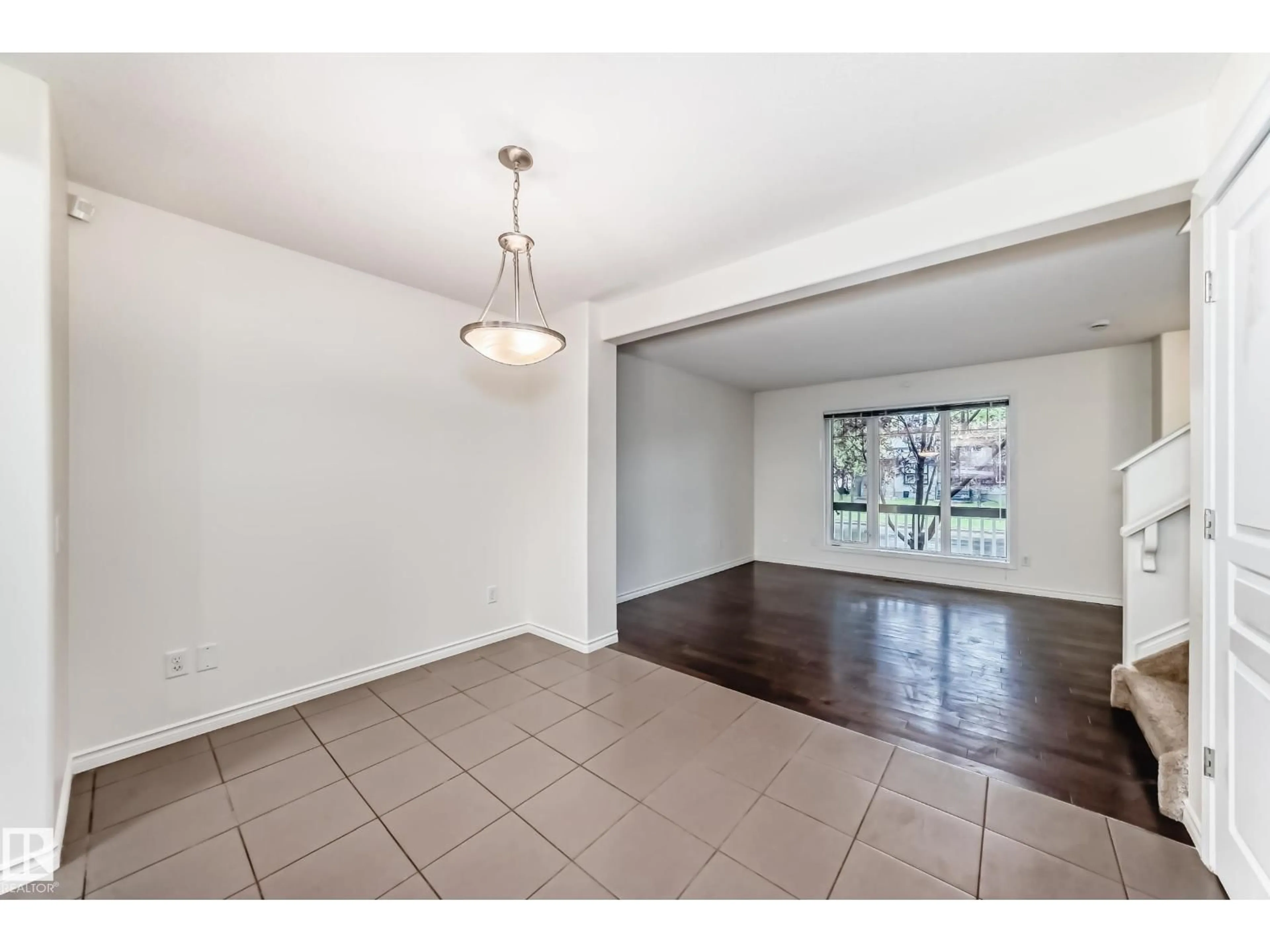 Unknown for 351 SECORD BV, Edmonton Alberta T5T3Y6