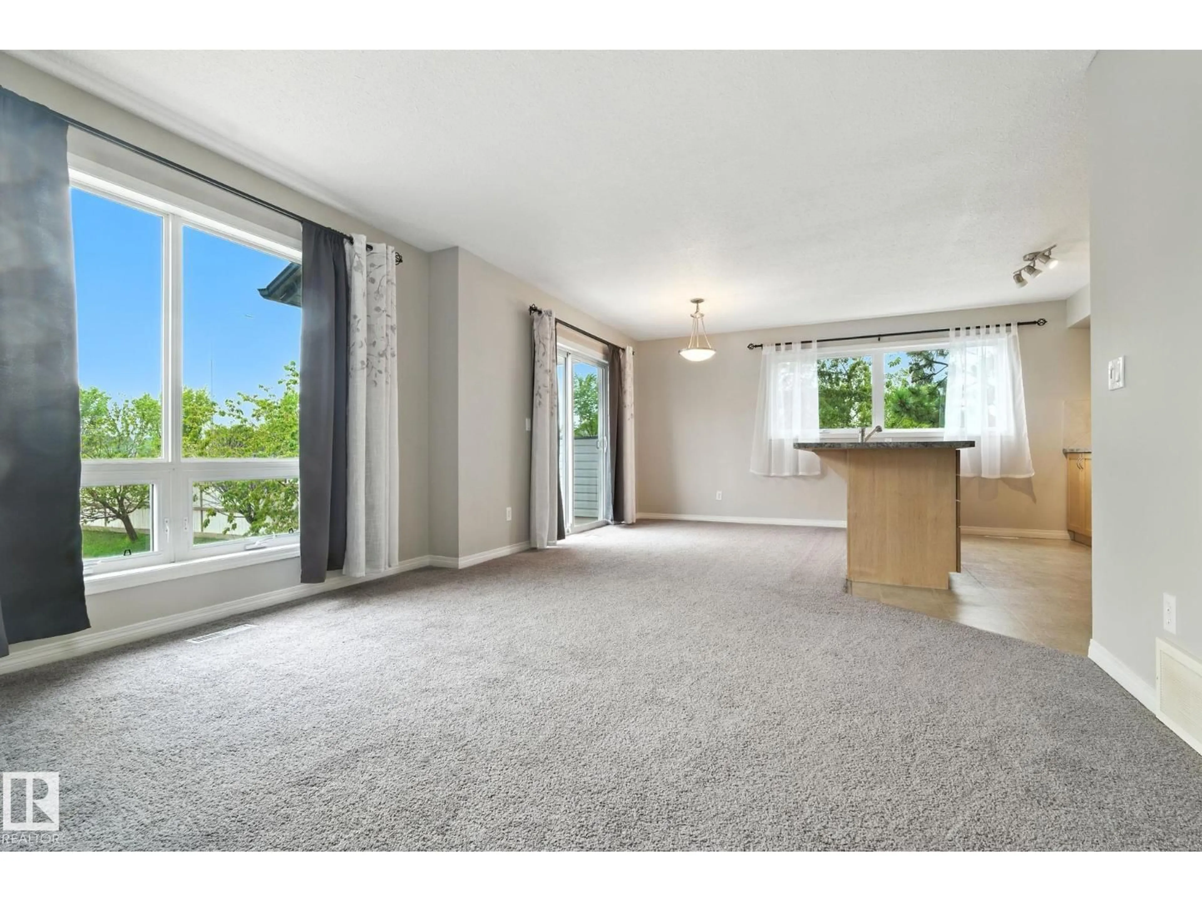 A pic of a room for 11 - 94 CLOVER BAR LN, Sherwood Park Alberta T8H0C2