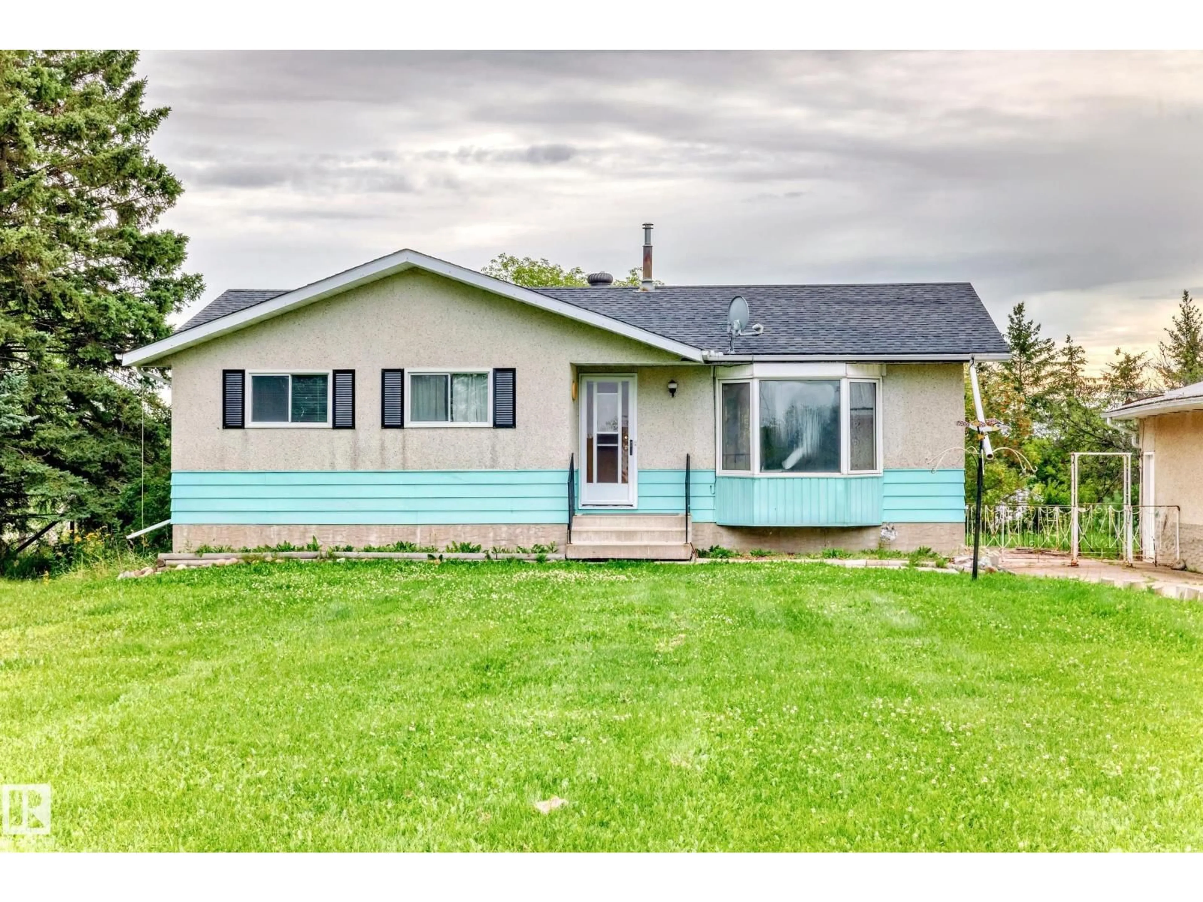 Home with vinyl exterior material, unknown for 51349 RGE ROAD 222 NW, Rural Strathcona County Alberta T8C1H2