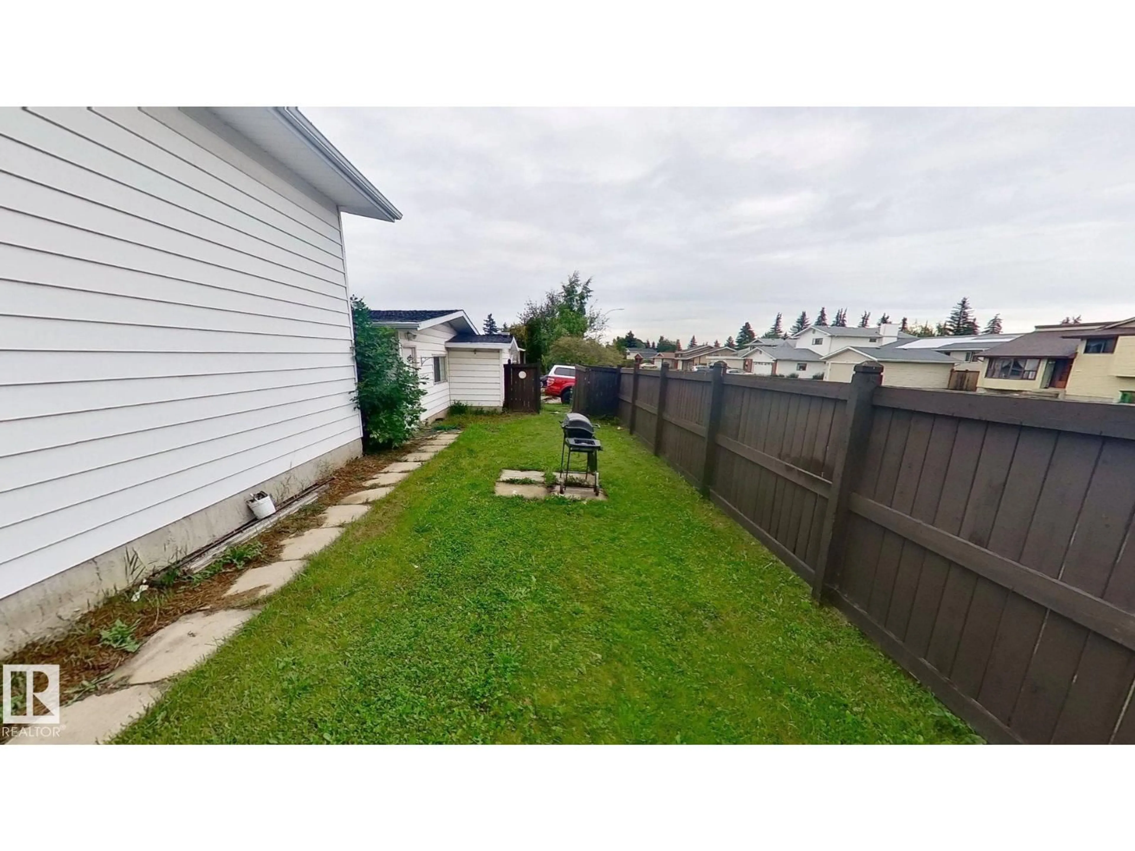 Unknown for 4904 19 AV, Edmonton Alberta T6L4B5