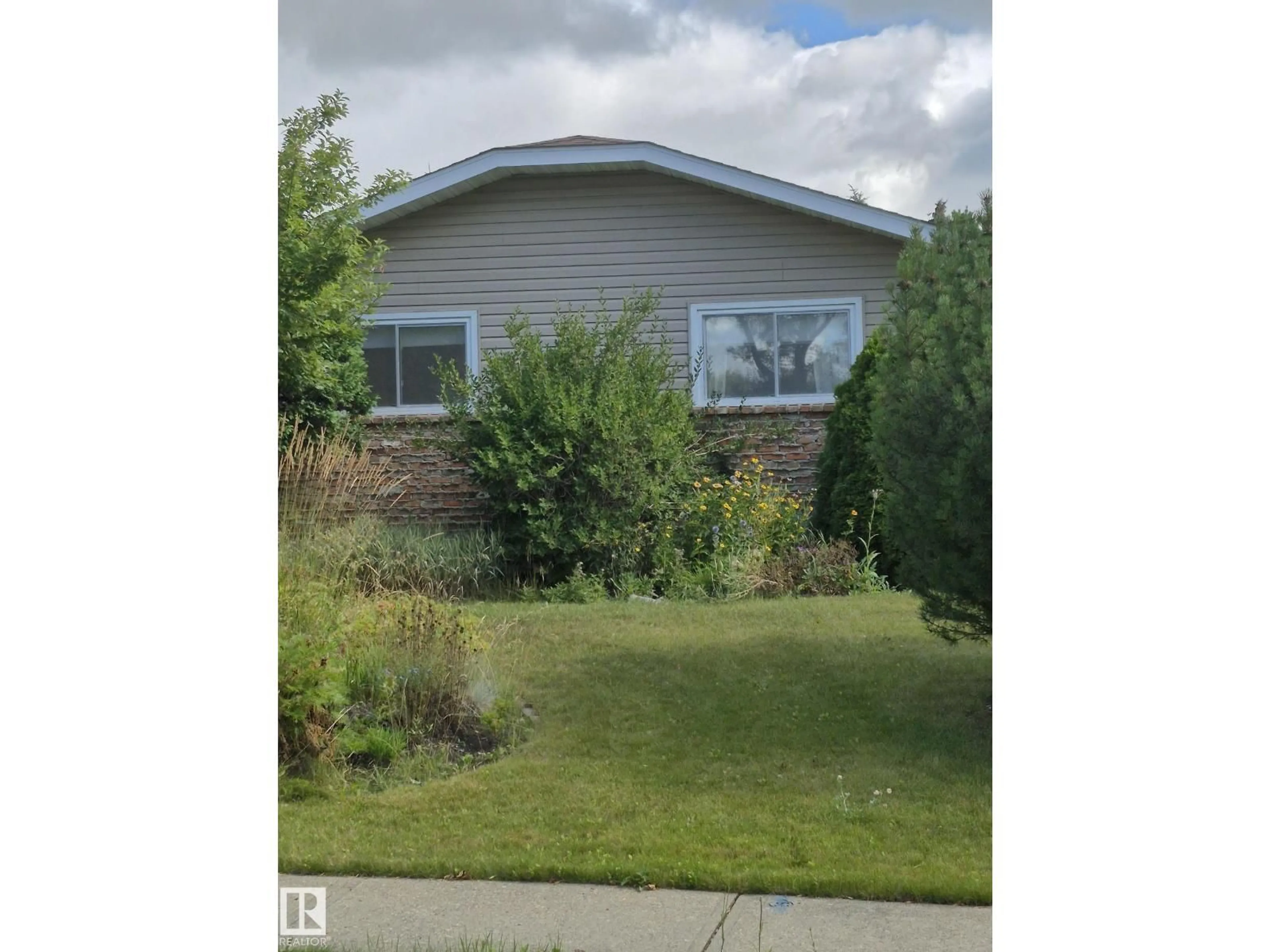Unknown for 35 LIVINGSTONE CR, St. Albert Alberta T8N2H2