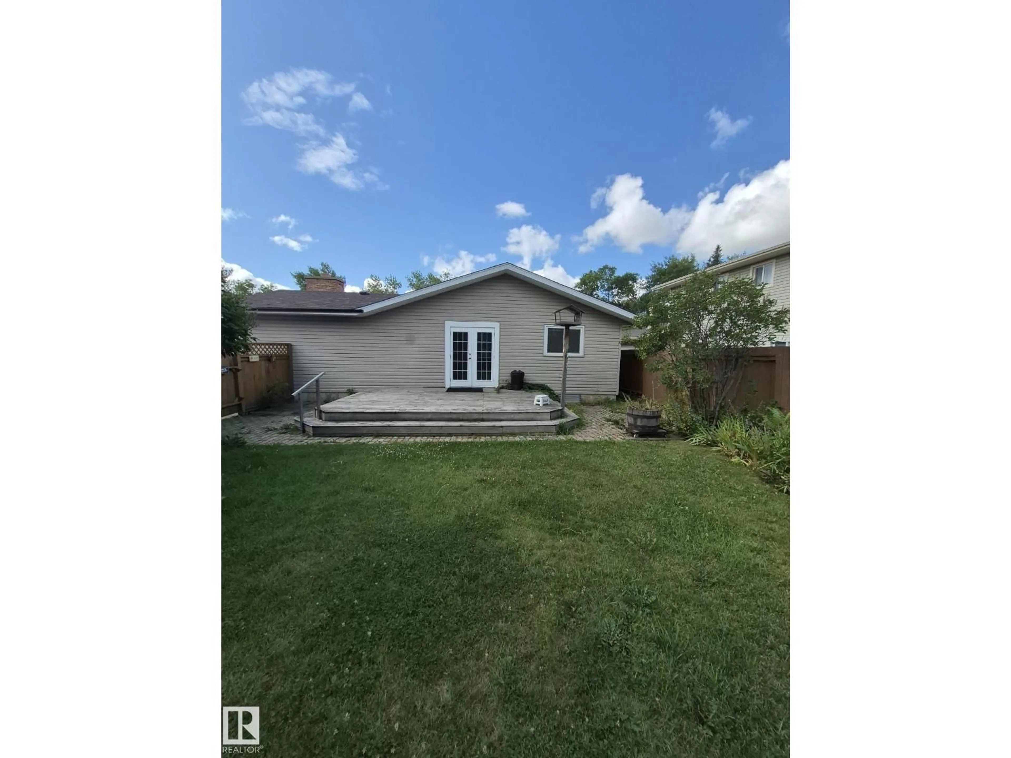Shed for 35 LIVINGSTONE CR, St. Albert Alberta T8N2H2