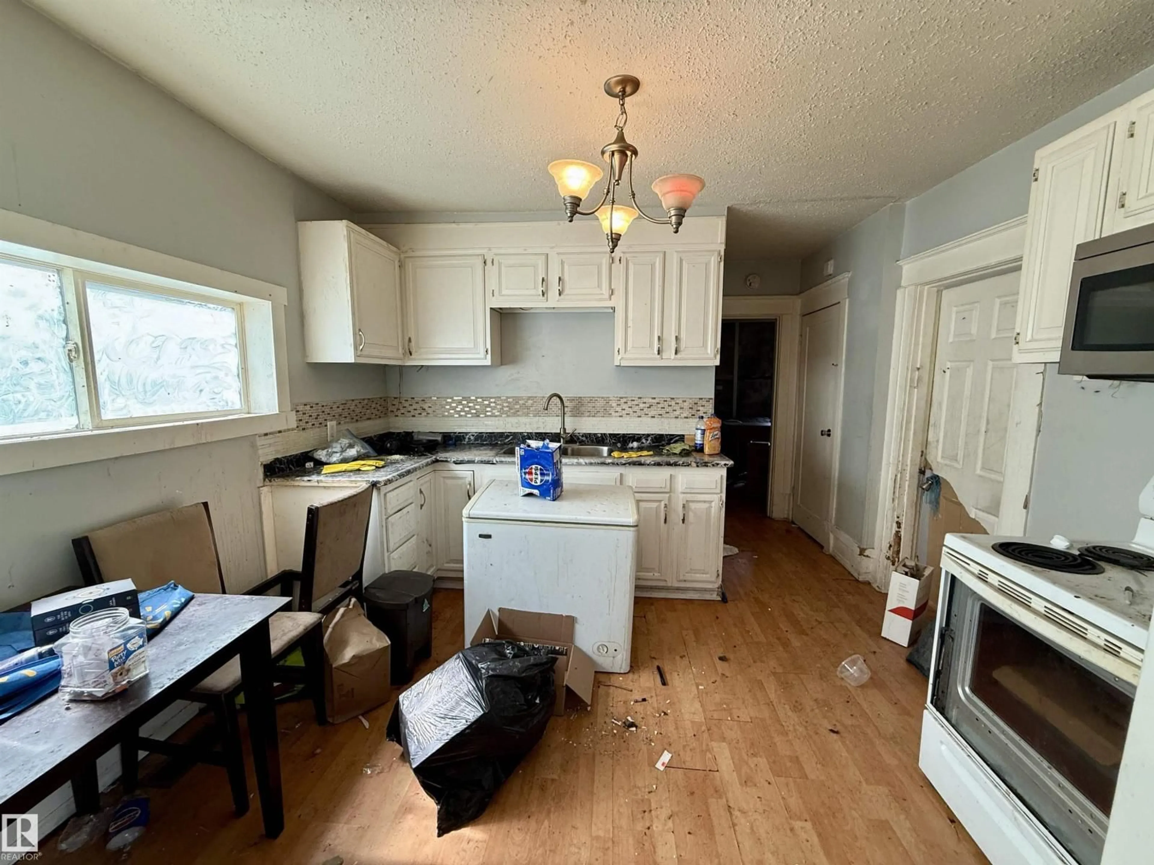 A pic of a room for 11723 80 ST, Edmonton Alberta T5B2N4