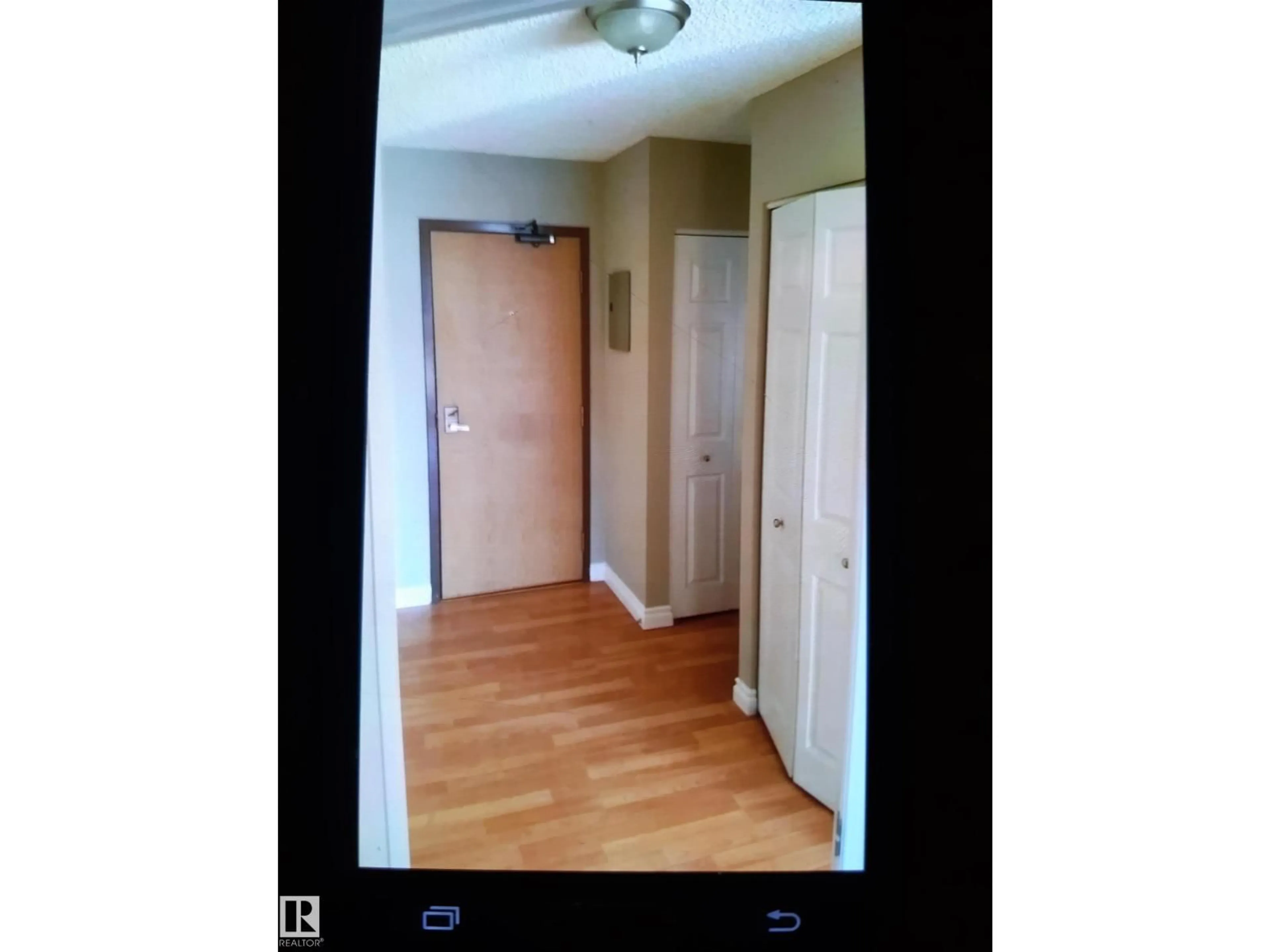 A pic of a room for 308 - 12831 66 ST, Edmonton Alberta T5C0A4