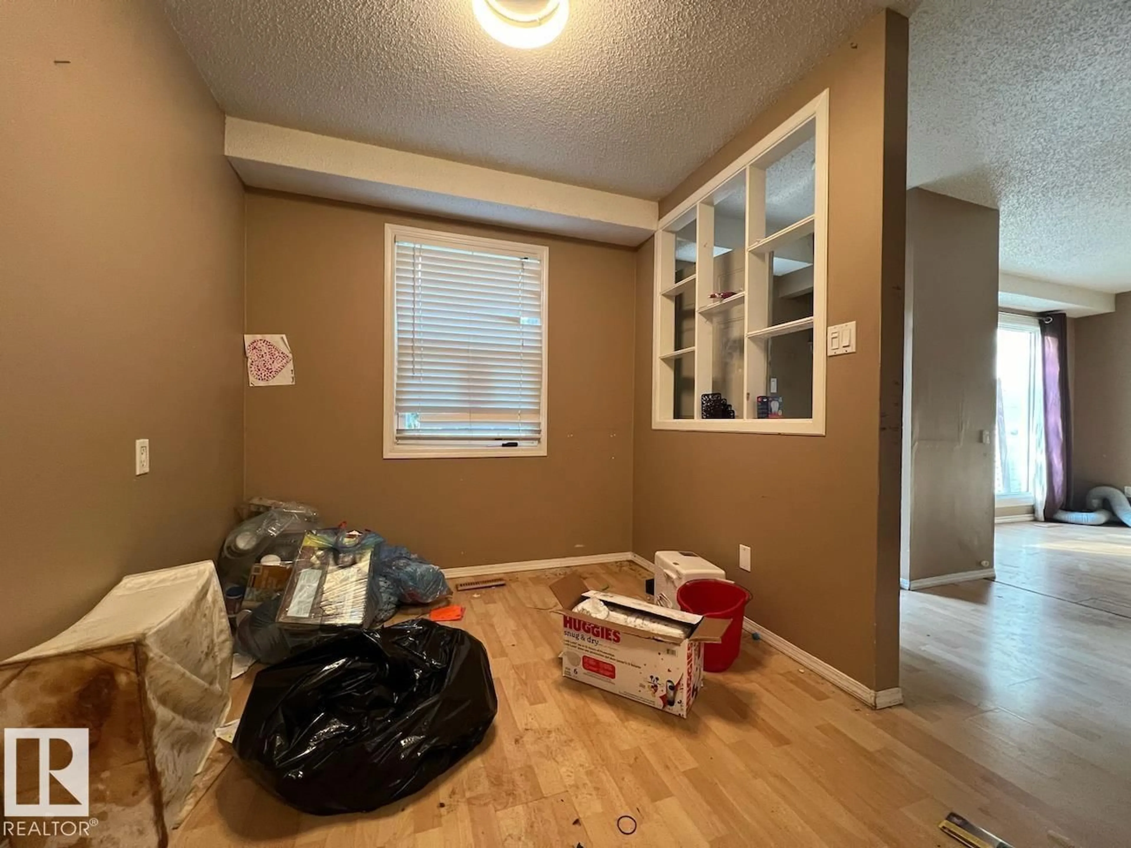 A pic of a room for 199B HOMESTEAD CR, Edmonton Alberta T5A2Y2