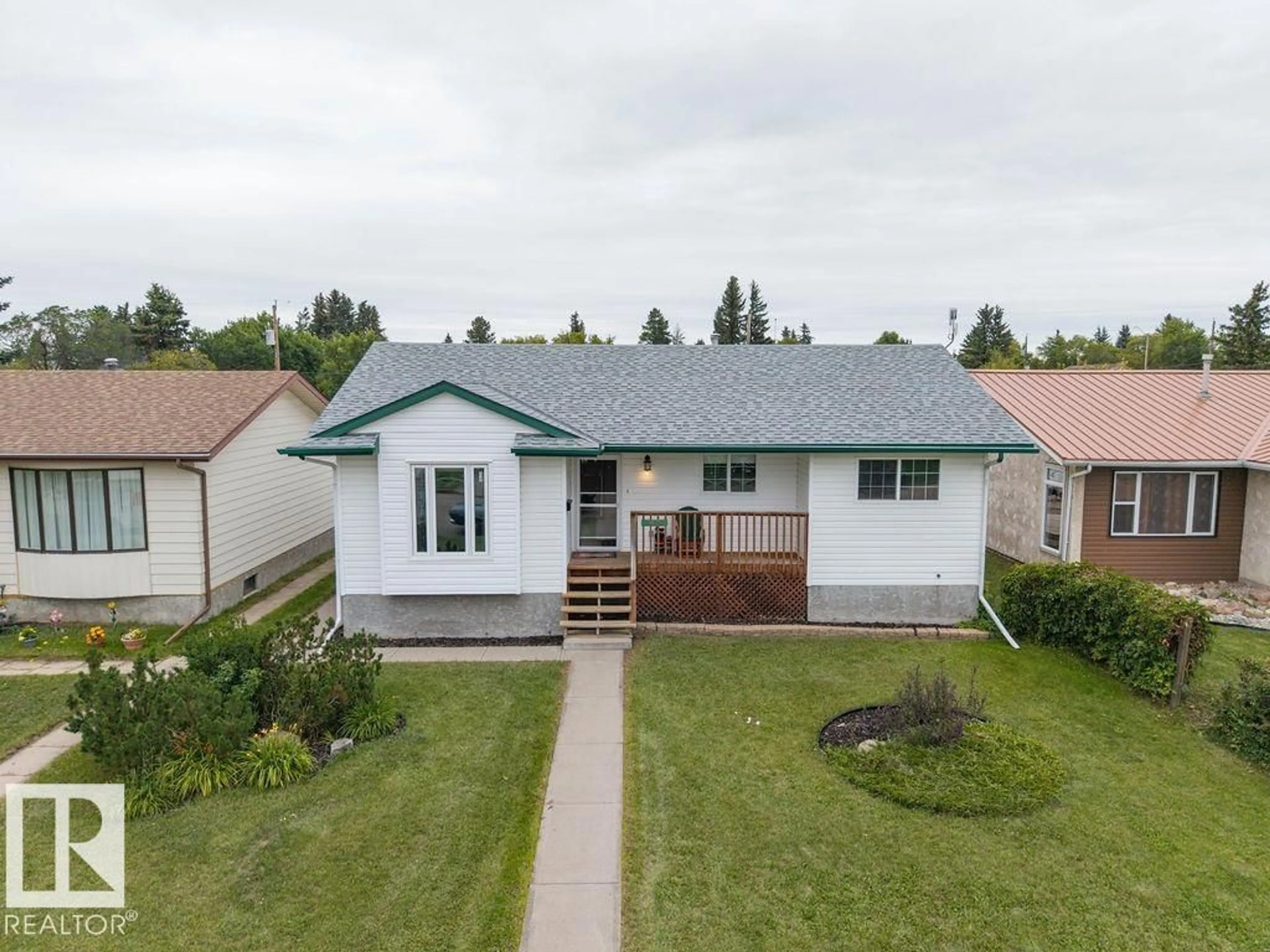 A pic from outside/outdoor area/front of a property/back of a property/a pic from drone, unknown for 5026 53 AVE, Ryley Alberta T0B4A0