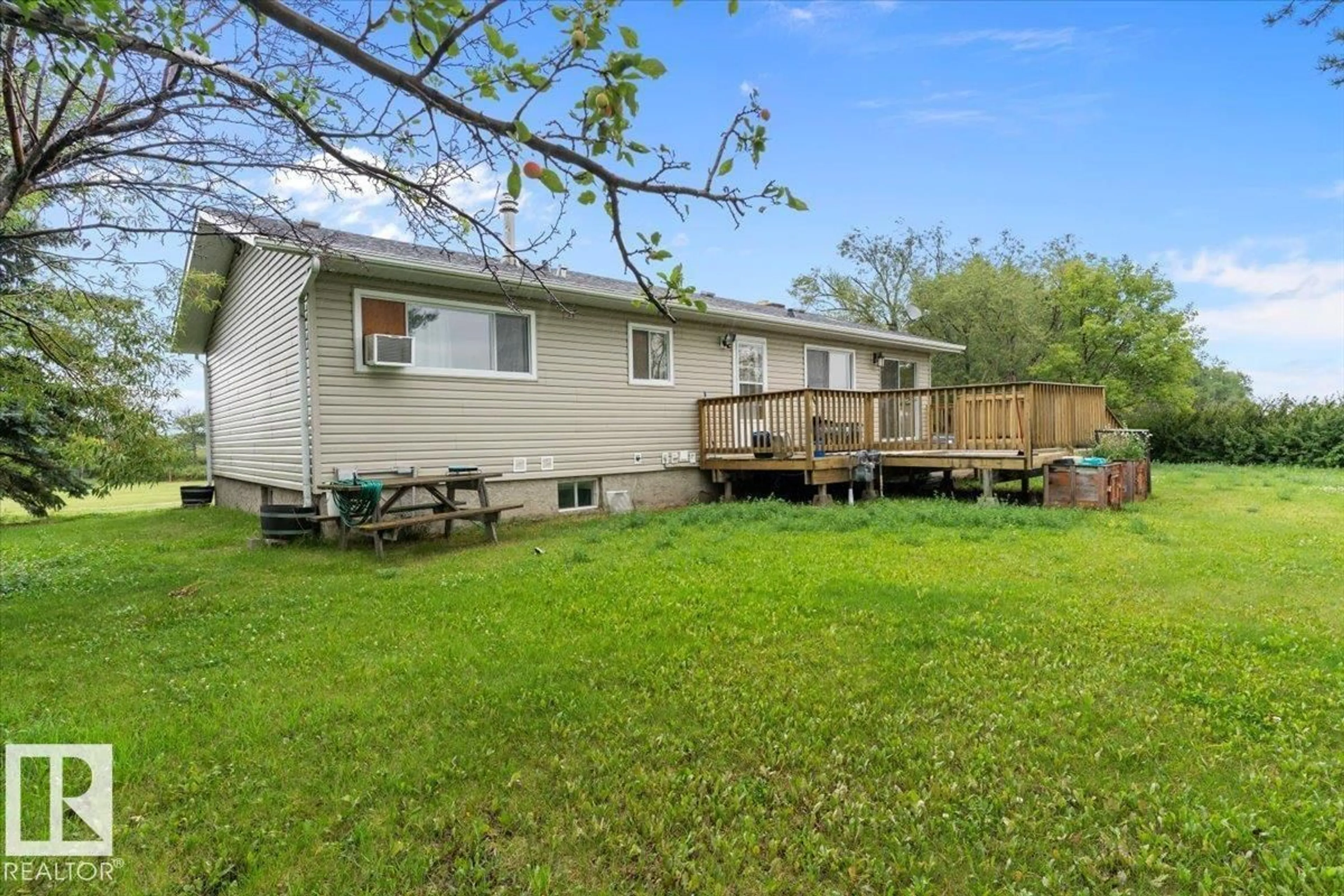 Patio, water/lake/river/ocean view for 49032 RANGE ROAD 160, Rural Beaver County Alberta T0B2C0