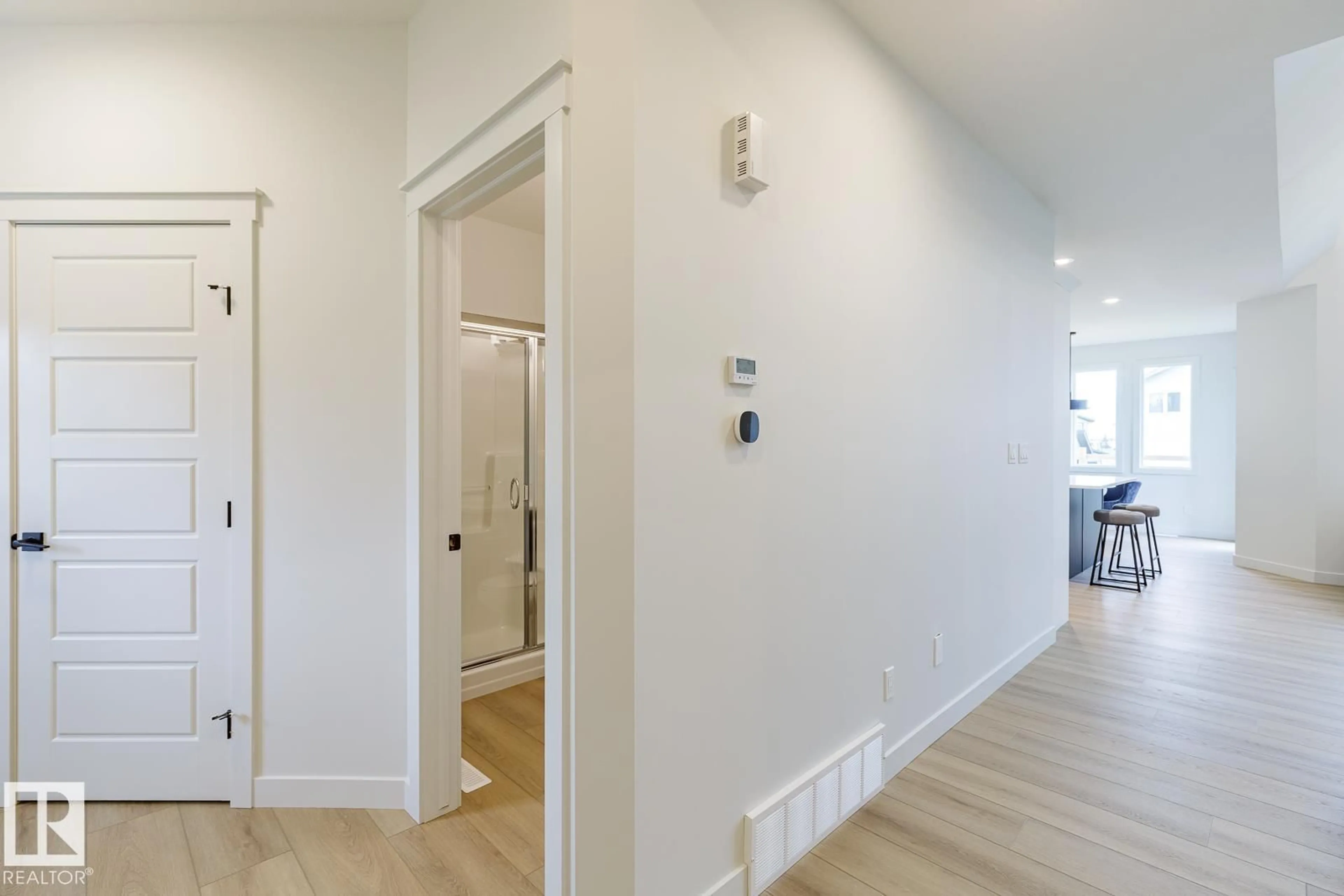 Indoor entryway for 82 SILVERSTONE DR, Stony Plain Alberta T7Z0E8