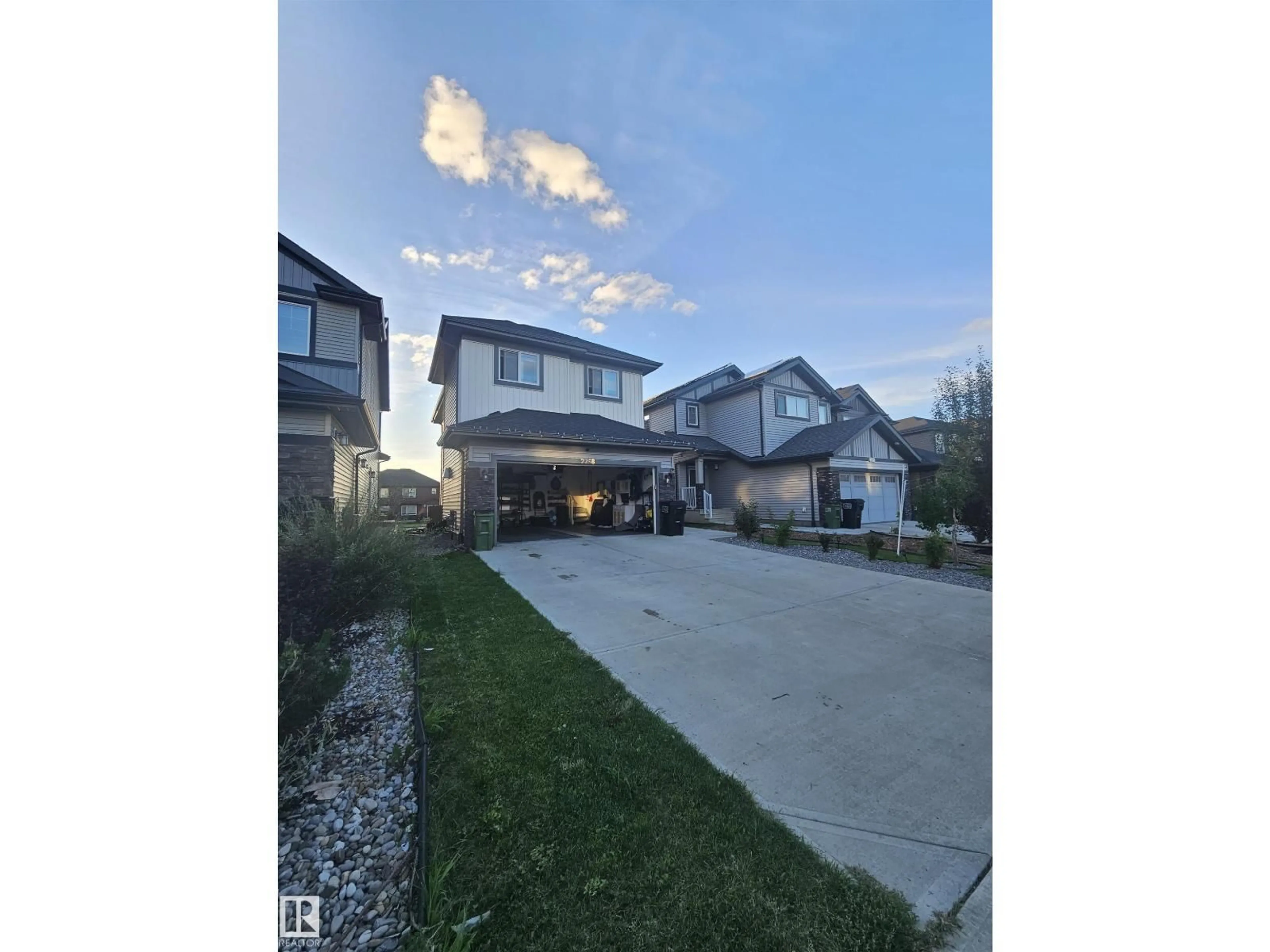 A pic from outside/outdoor area/front of a property/back of a property/a pic from drone, street for SW - 2258 57 ST, Edmonton Alberta T6X2P3