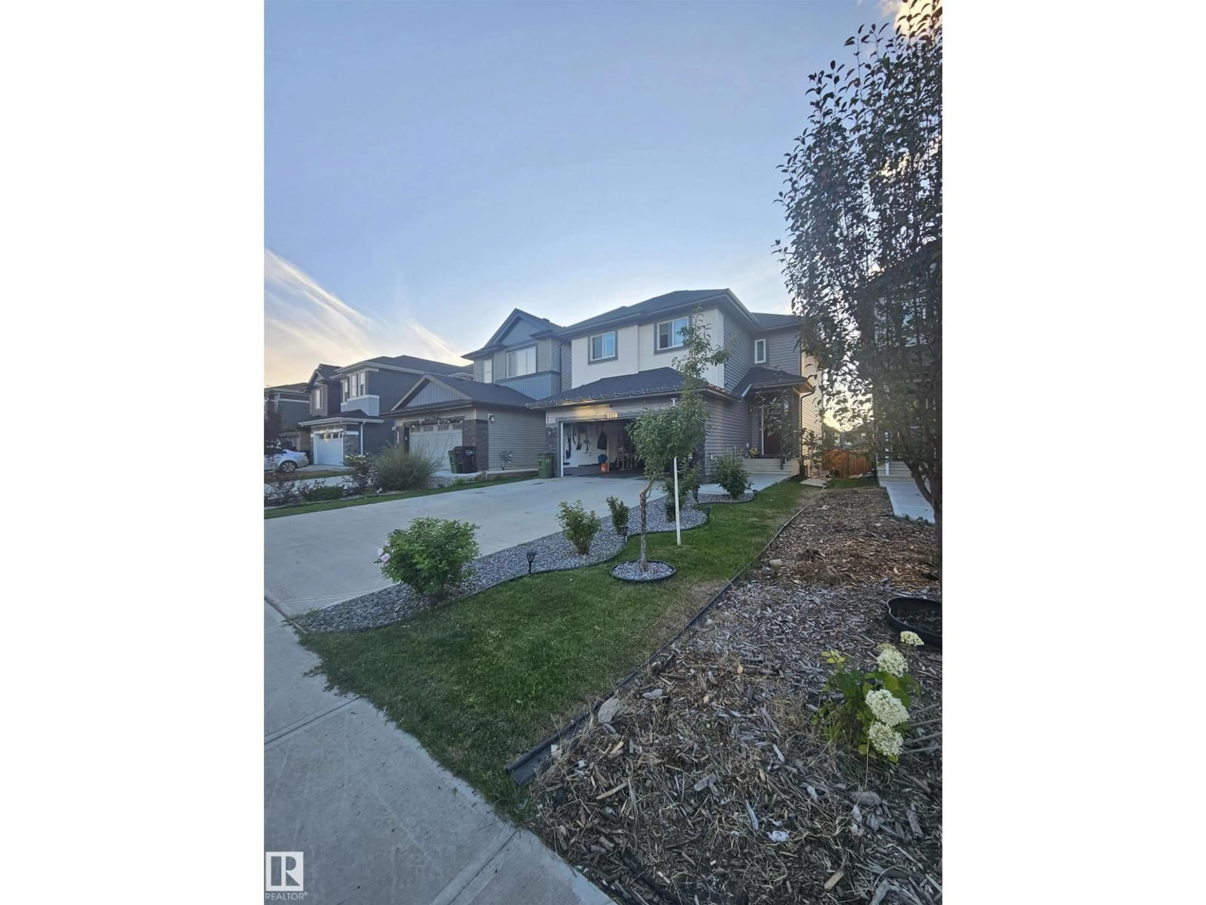 A pic from outside/outdoor area/front of a property/back of a property/a pic from drone, street for SW - 2258 57 ST, Edmonton Alberta T6X2P3