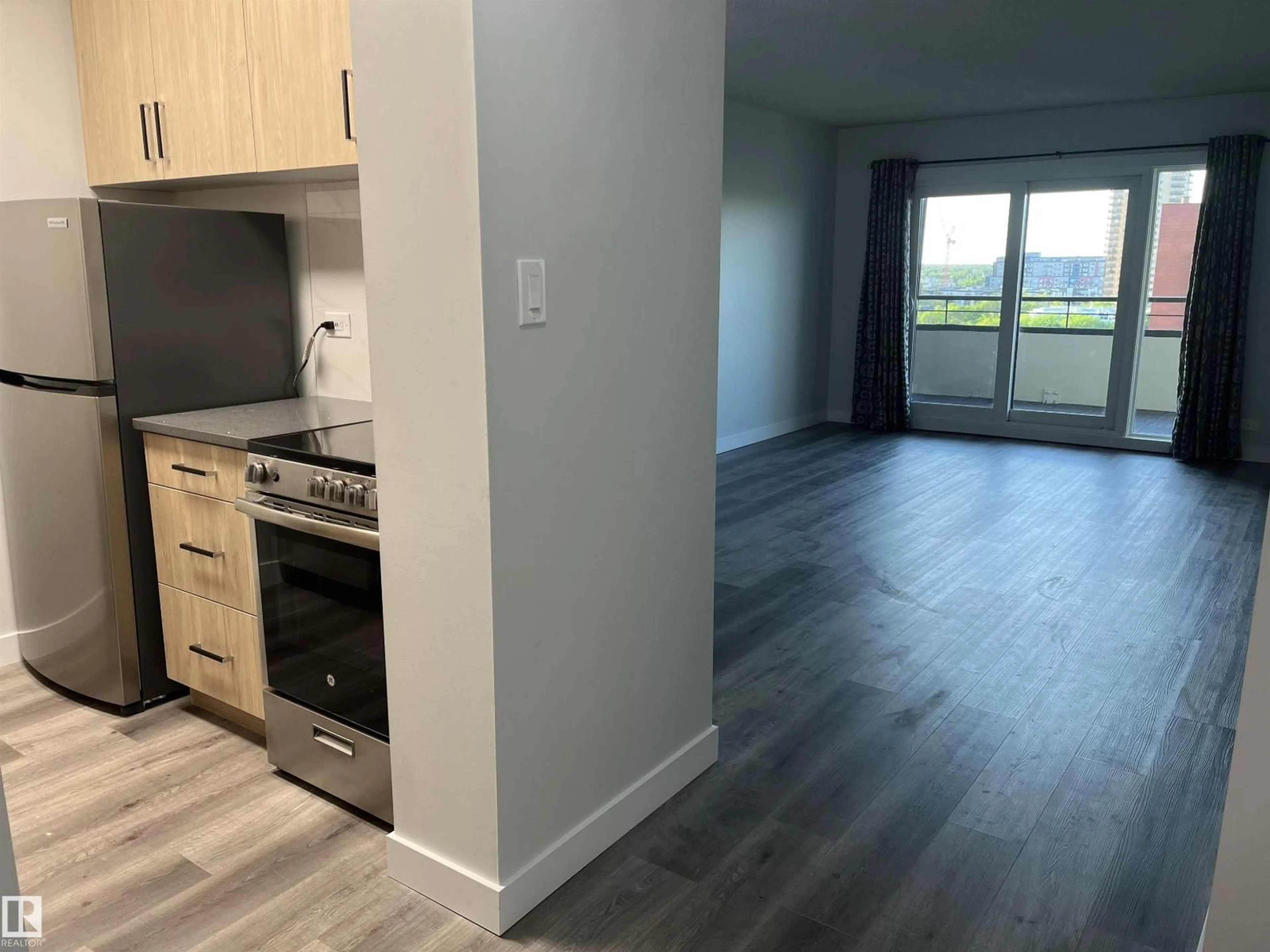 Unknown for 10140 - 1103 120 ST, Edmonton Alberta T5K1Z8