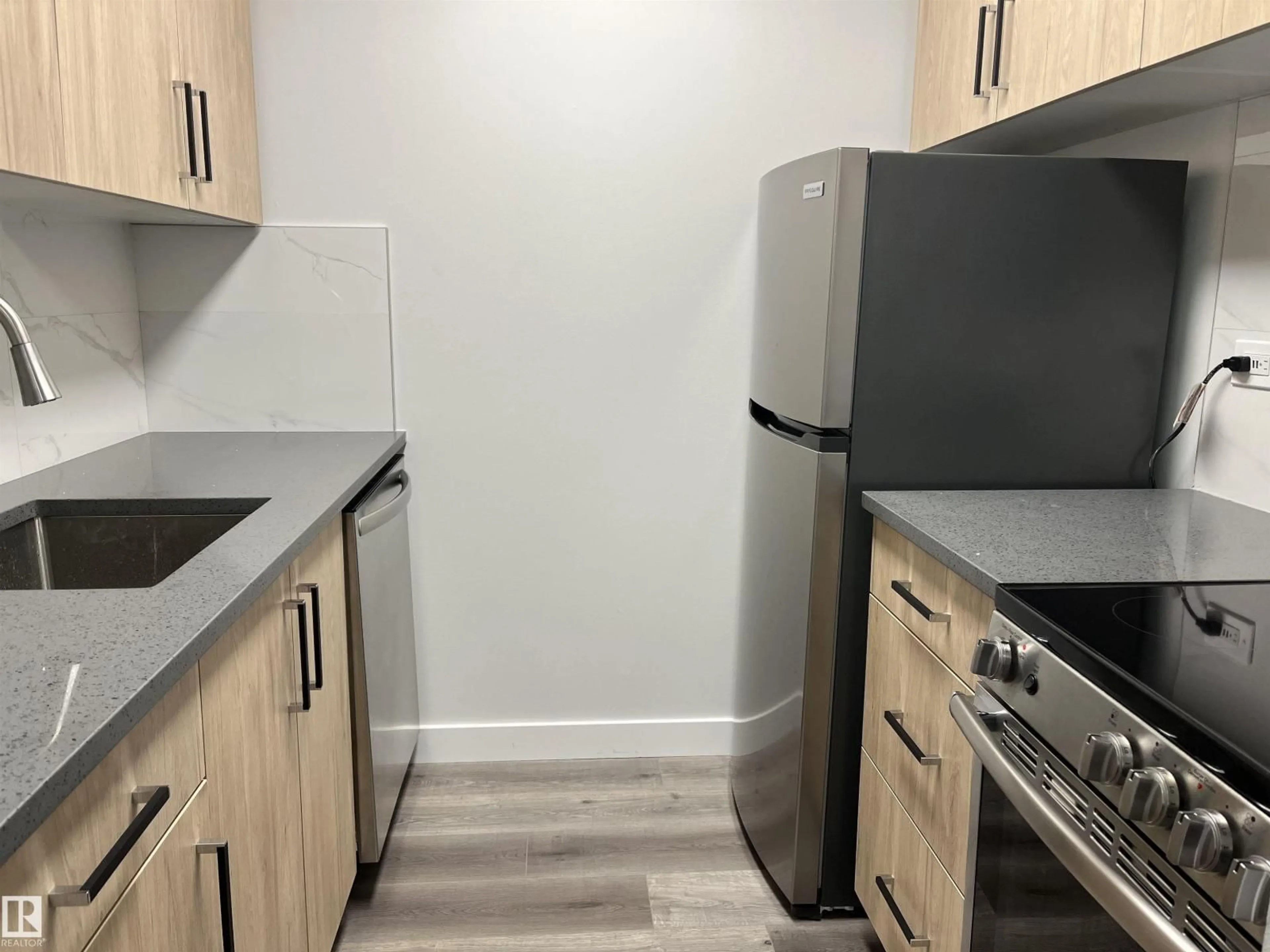 Standard kitchen, wood/laminate floor for 10140 - 1103 120 ST, Edmonton Alberta T5K1Z8