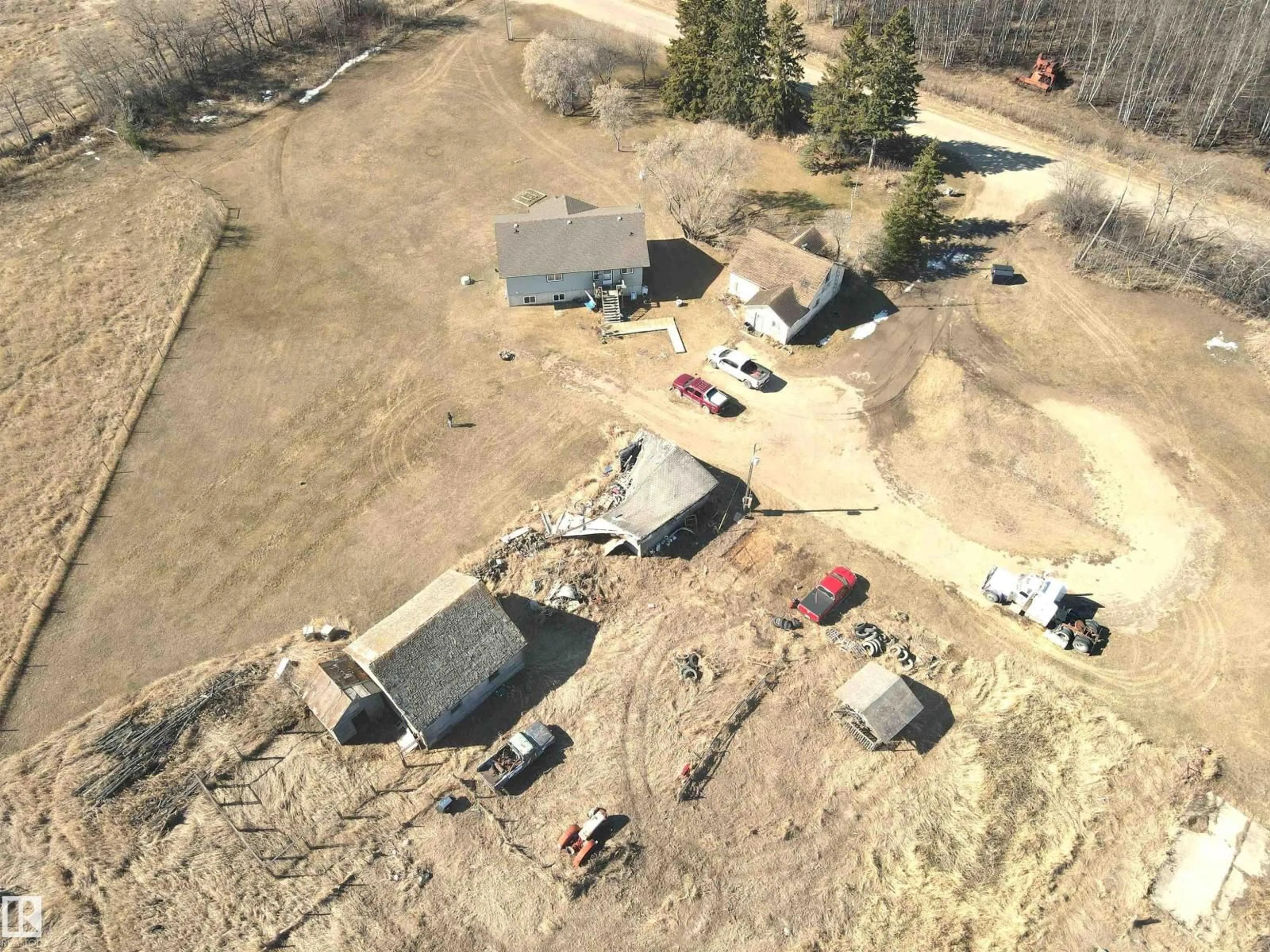 A pic from outside/outdoor area/front of a property/back of a property/a pic from drone, unknown for 61501 RGE RD 464, Rural Bonnyville M.D. Alberta T9N2G5
