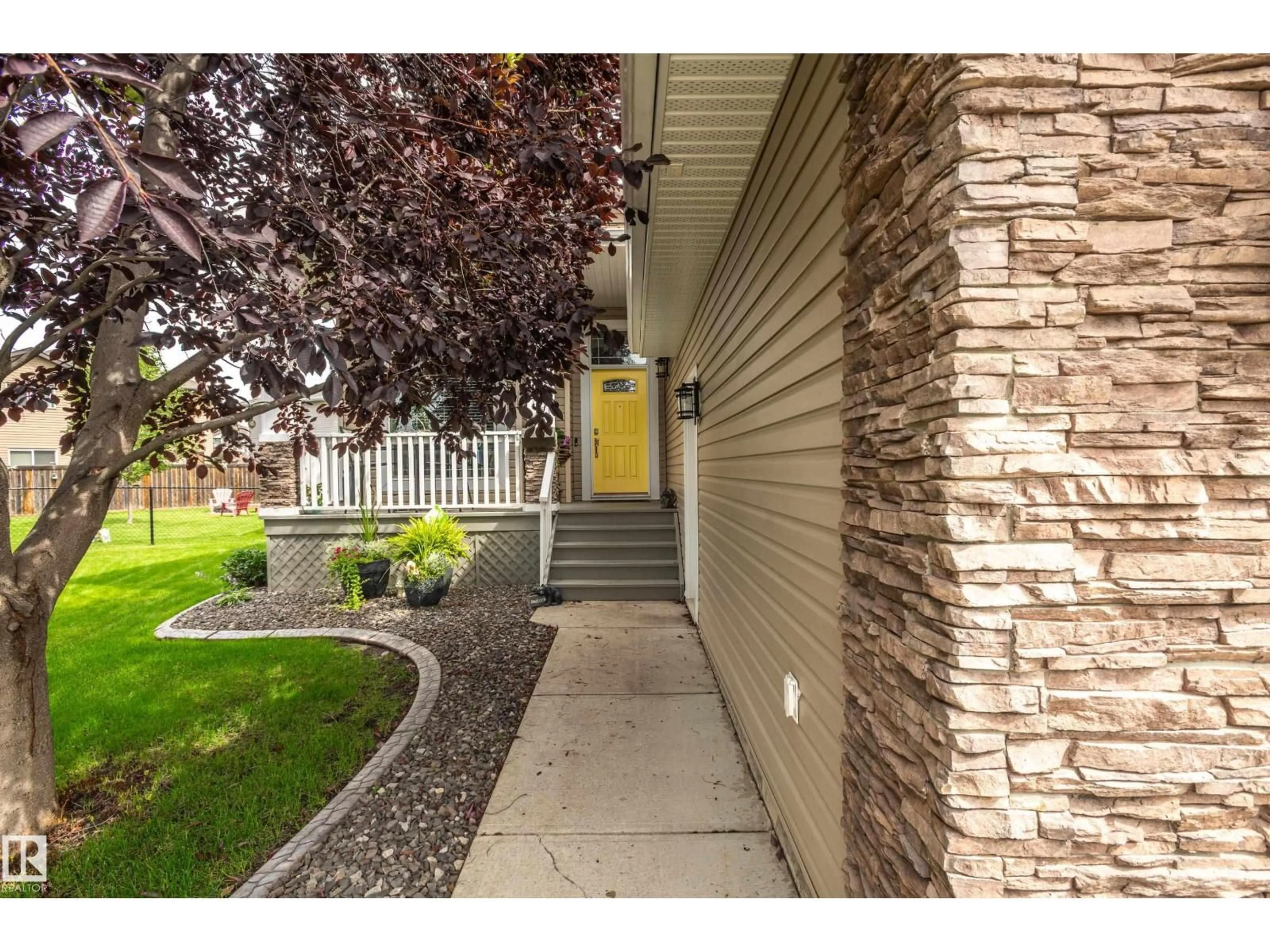 Unknown for 1409 WESTERRA BA, Stony Plain Alberta T7Z0B3