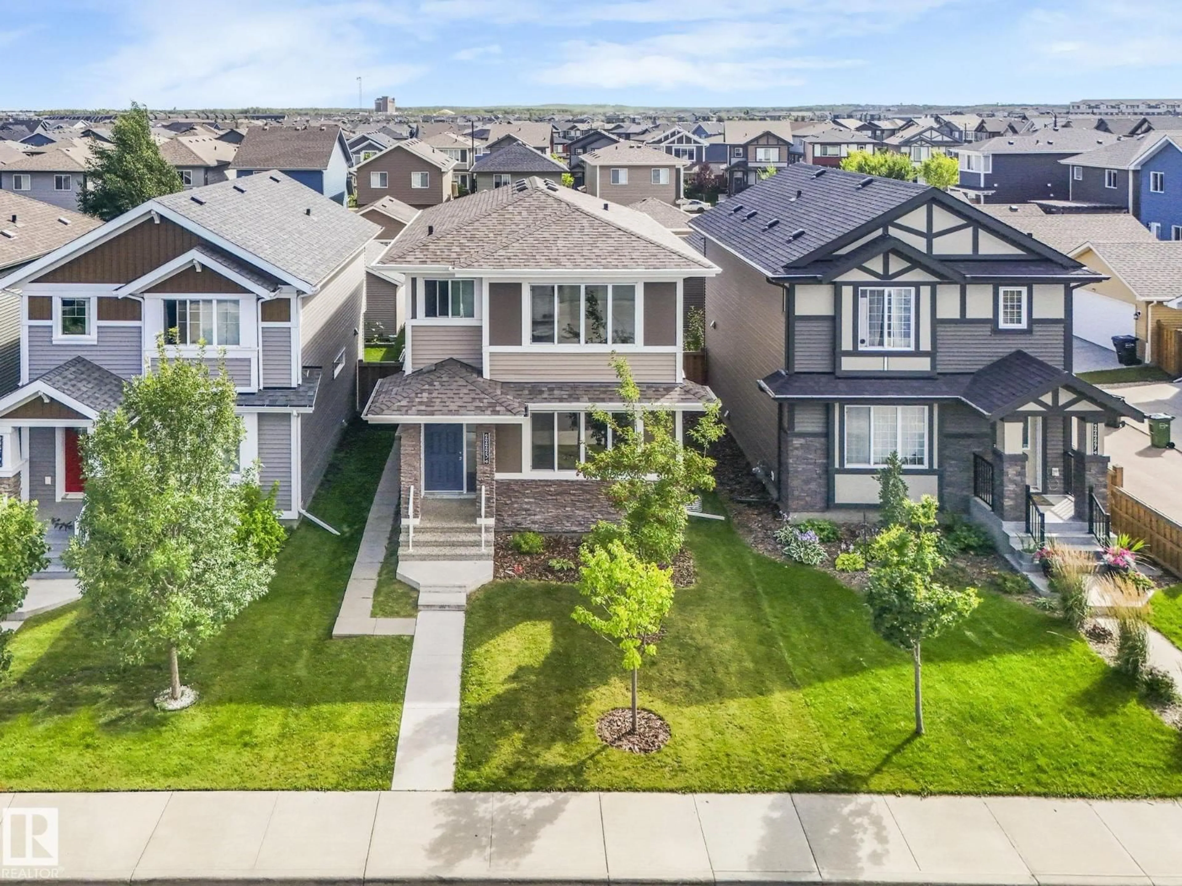 A pic from outside/outdoor area/front of a property/back of a property/a pic from drone, street for NW - 22223 89 AV, Edmonton Alberta T5T7H1