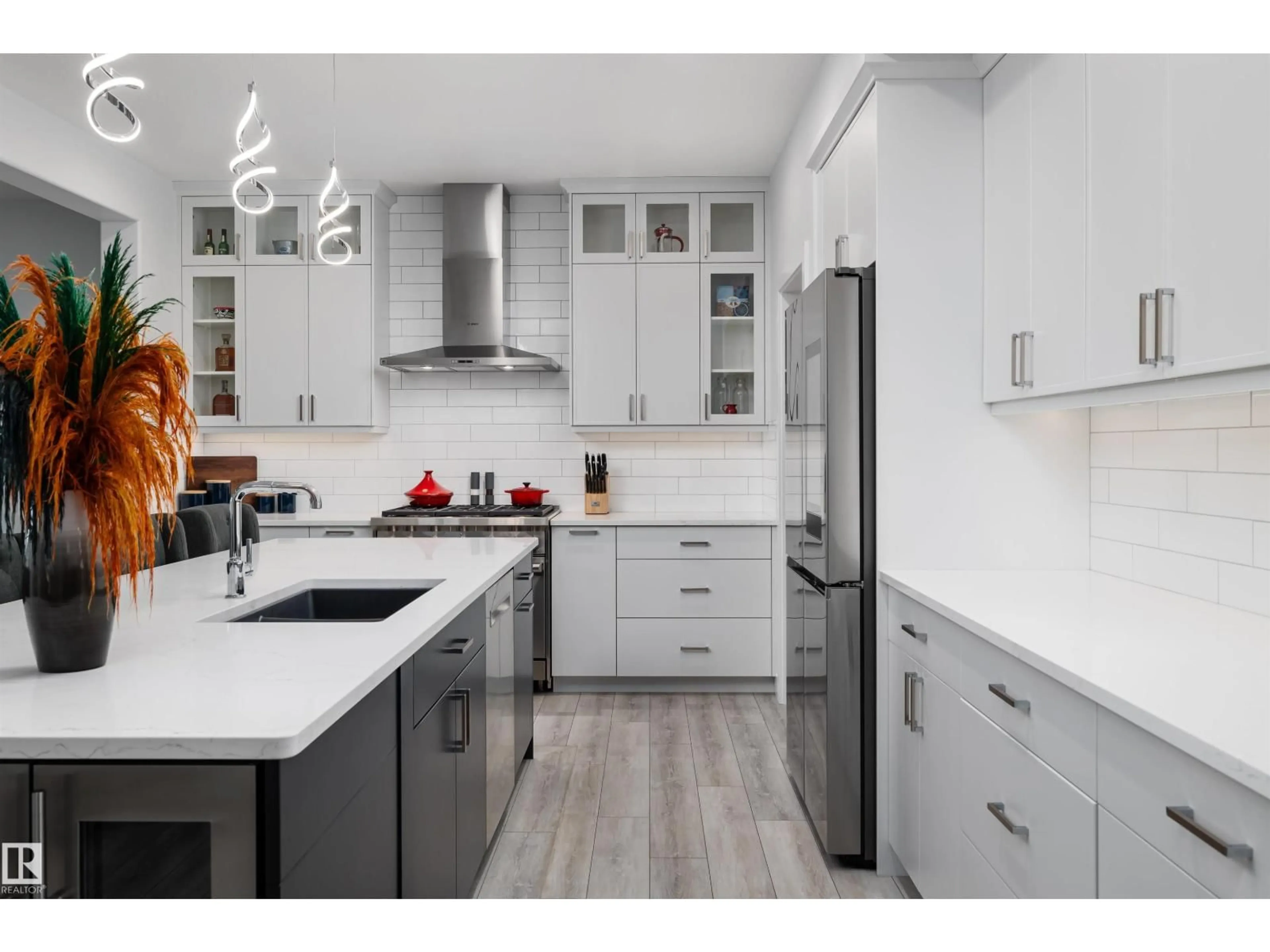 Contemporary kitchen, unknown for 1562 HOWES PL, Edmonton Alberta T6E5C1