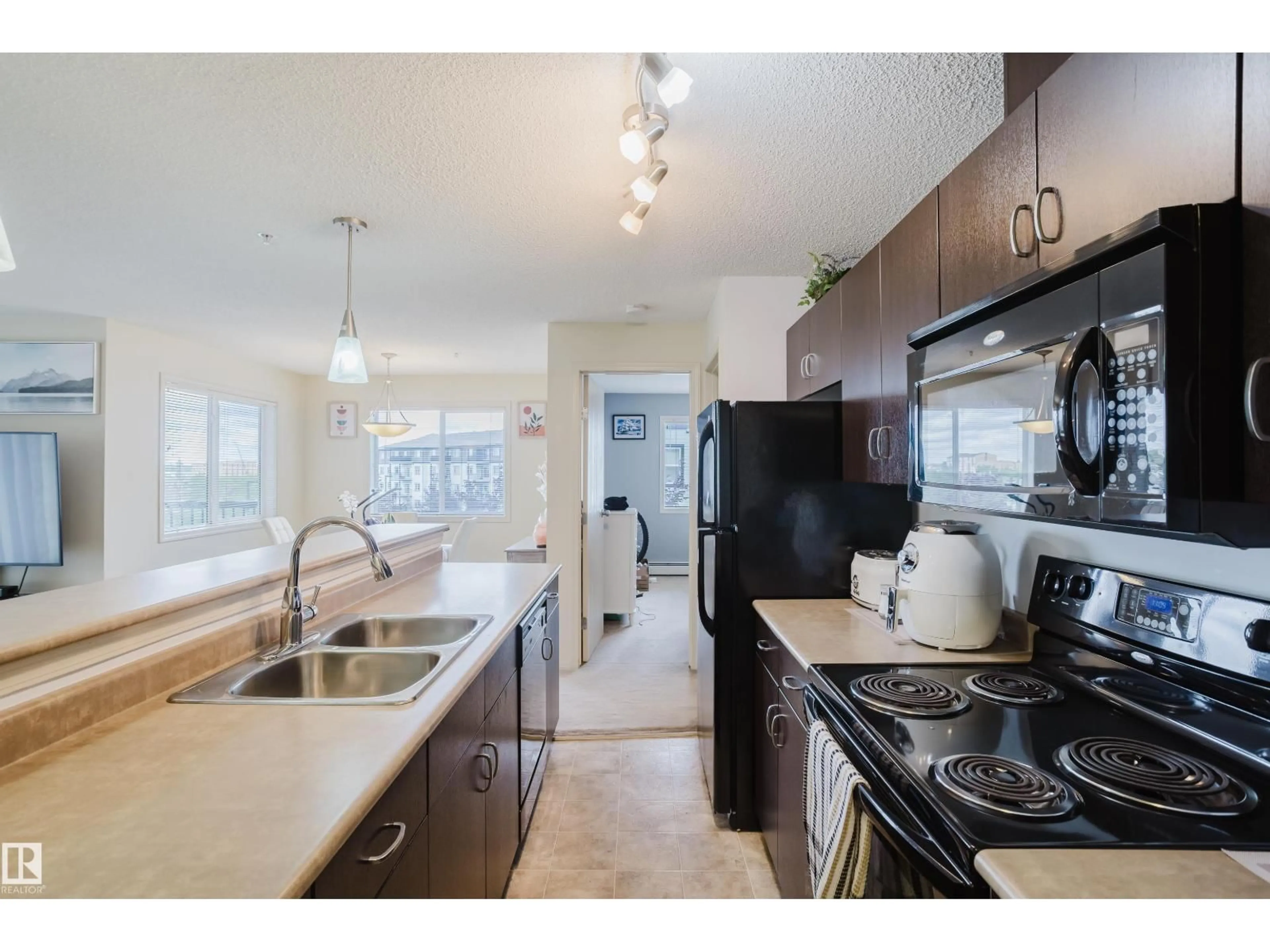 Standard kitchen, unknown for #302 - 1188 HYNDMAN RD, Edmonton Alberta T5A0E9