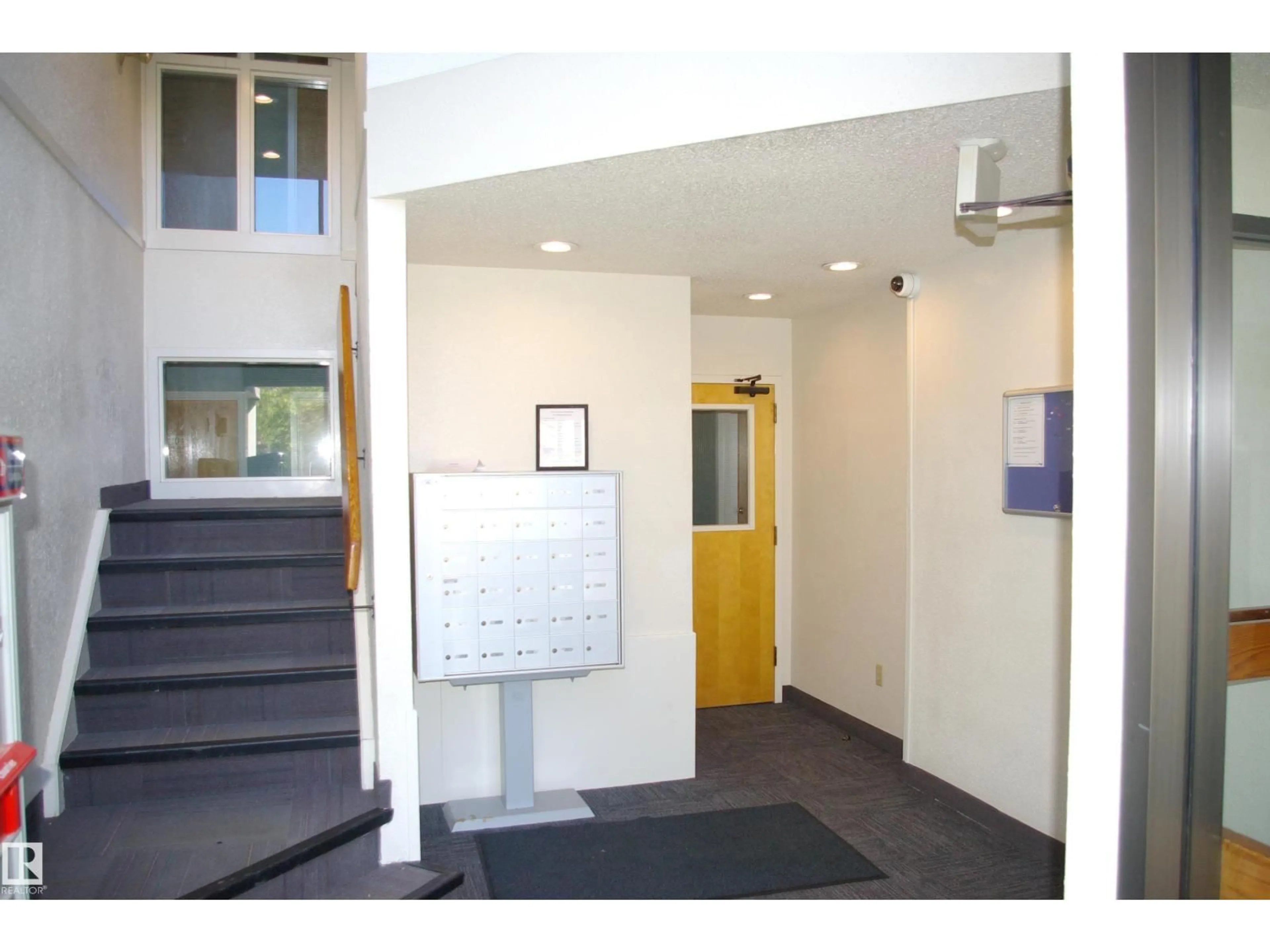 Indoor foyer for #309 - 60 ALPINE PL, St. Albert Alberta T8N3Y2