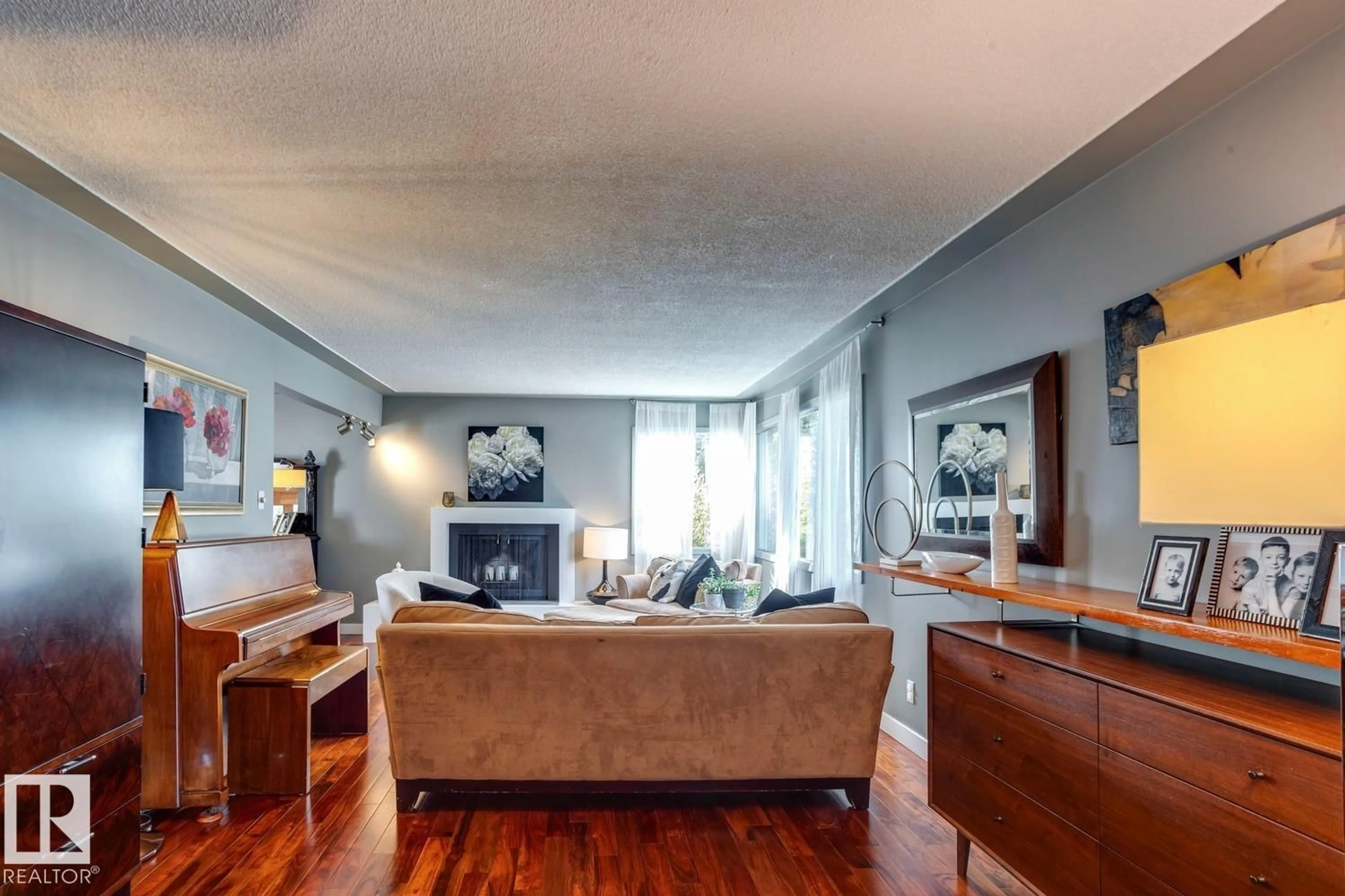 Living room with furniture, unknown for NW - 4907 114B ST, Edmonton Alberta T6H3N2