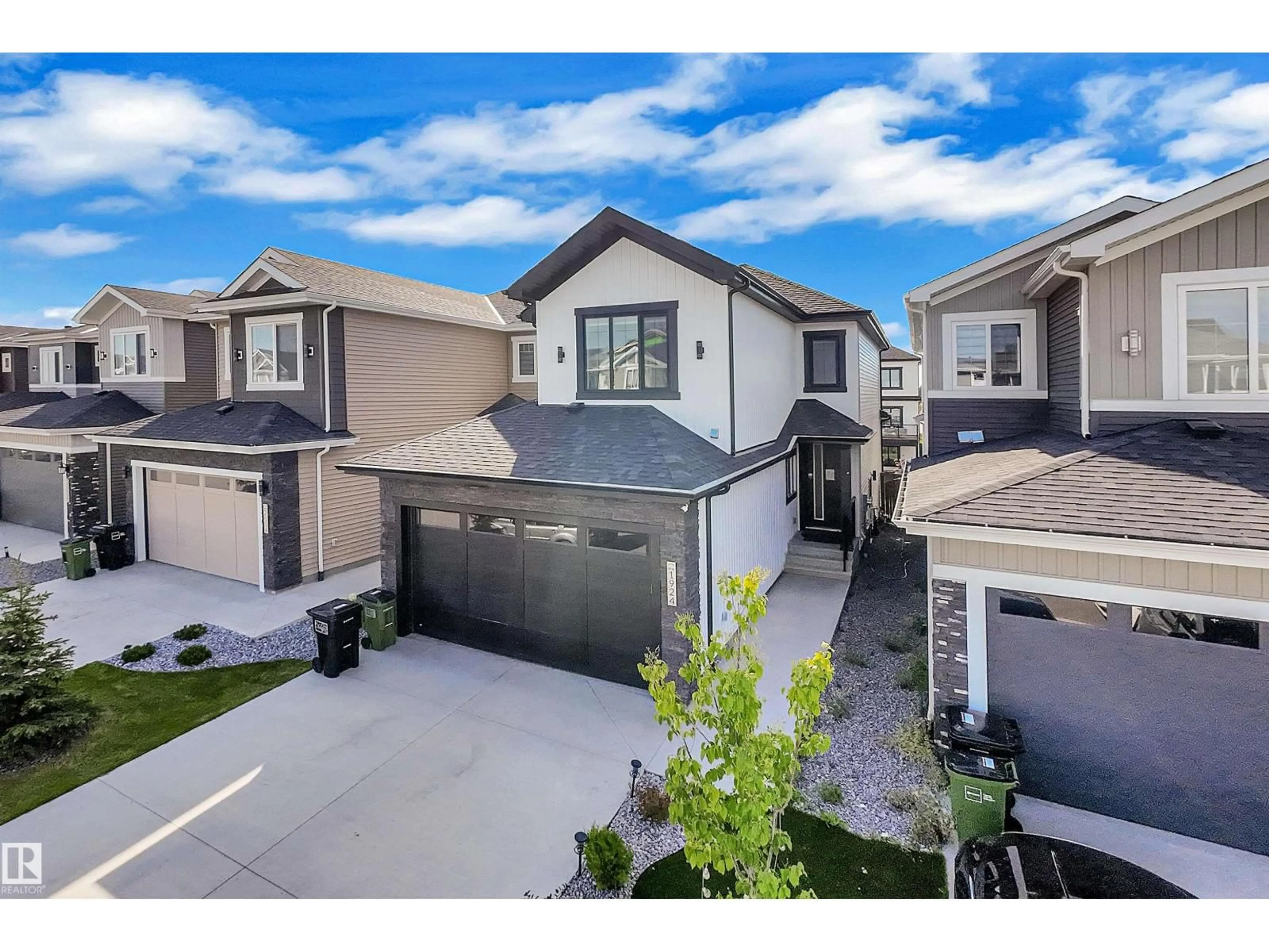 A pic from outside/outdoor area/front of a property/back of a property/a pic from drone, street for SW - 1924 164 ST, Edmonton Alberta T6W5J9