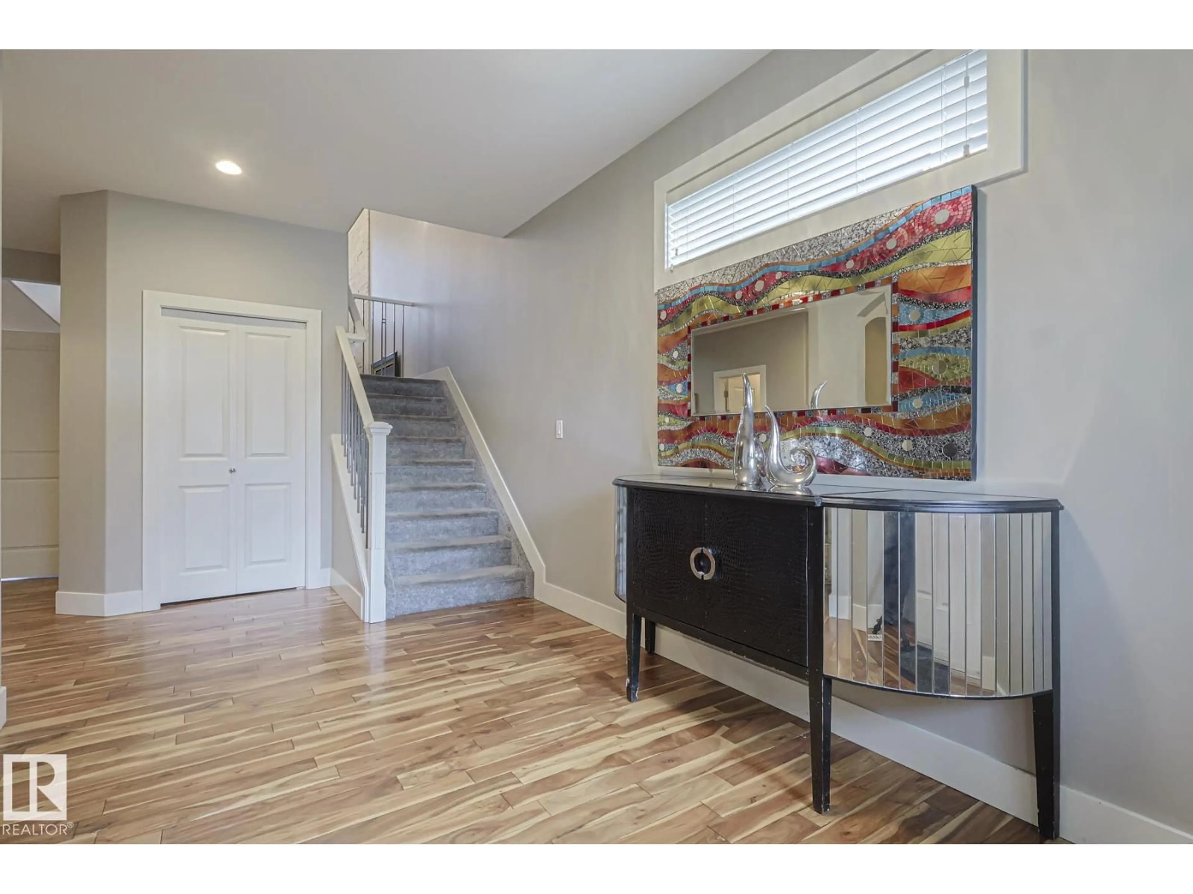 Indoor entryway for 13518 162A AV, Edmonton Alberta T6V0C3