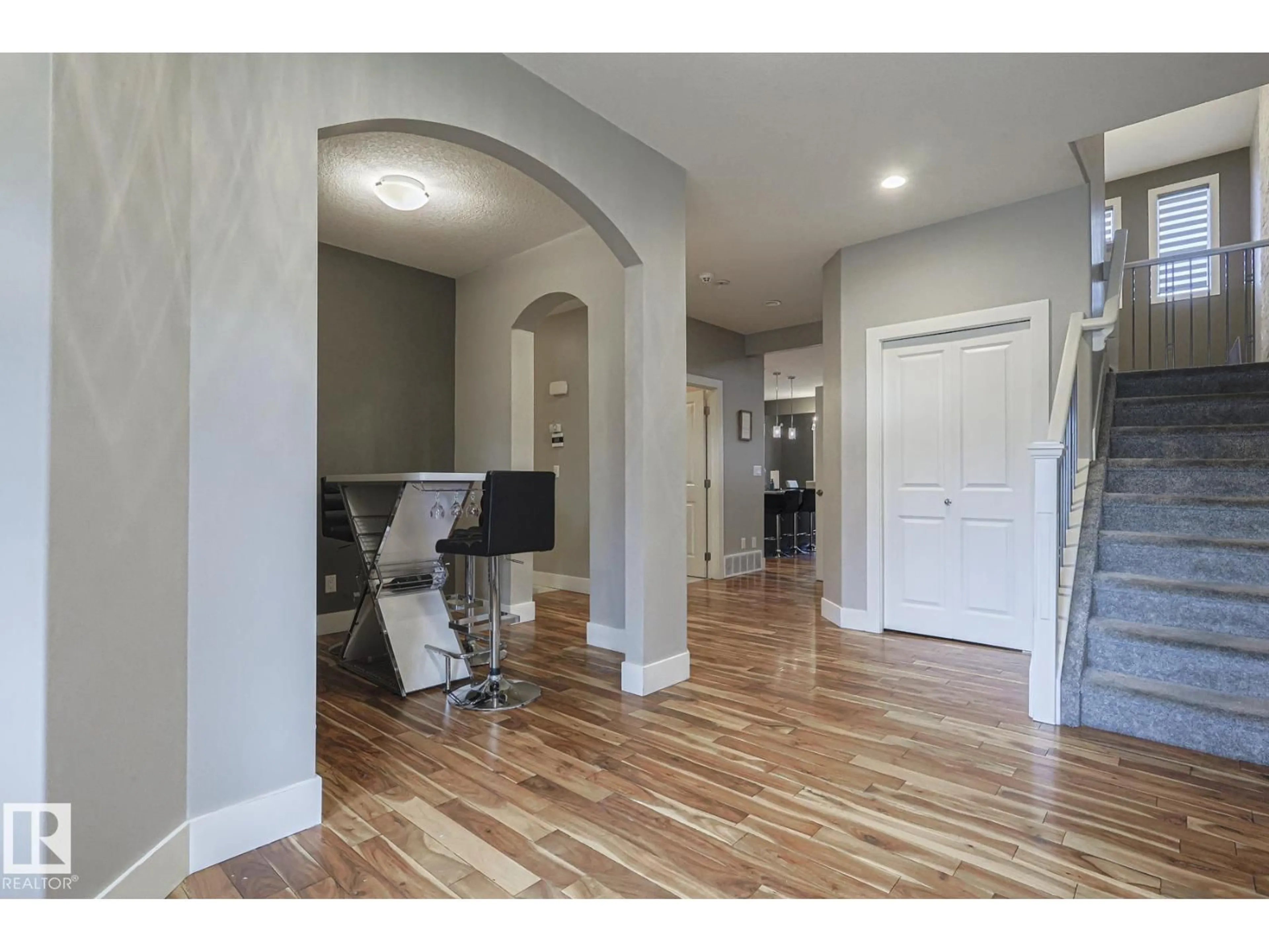 Indoor entryway for 13518 162A AV, Edmonton Alberta T6V0C3