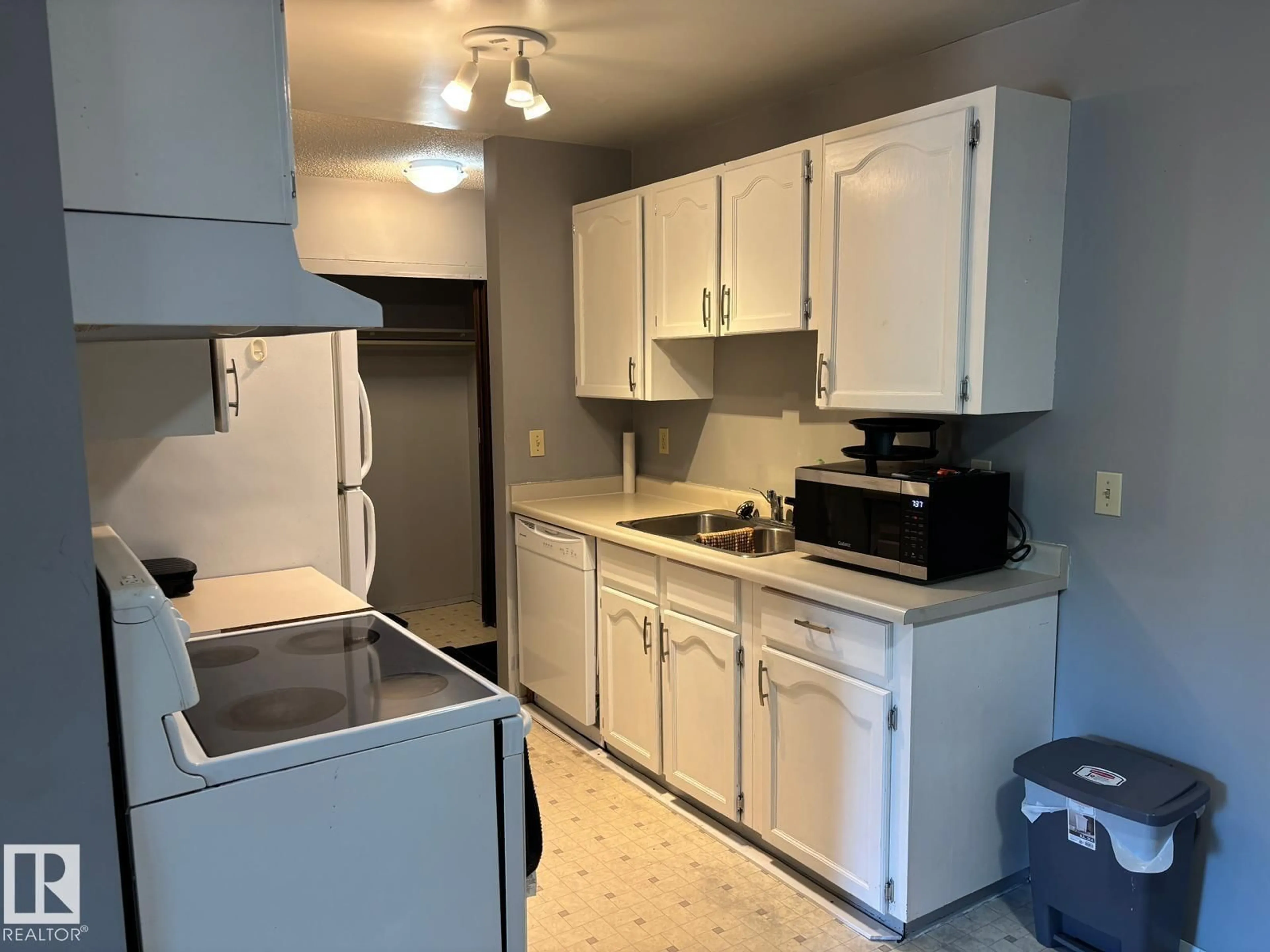 Standard kitchen, unknown for #212 - 5705 51 STREET, Elk Point Alberta T0A1A0