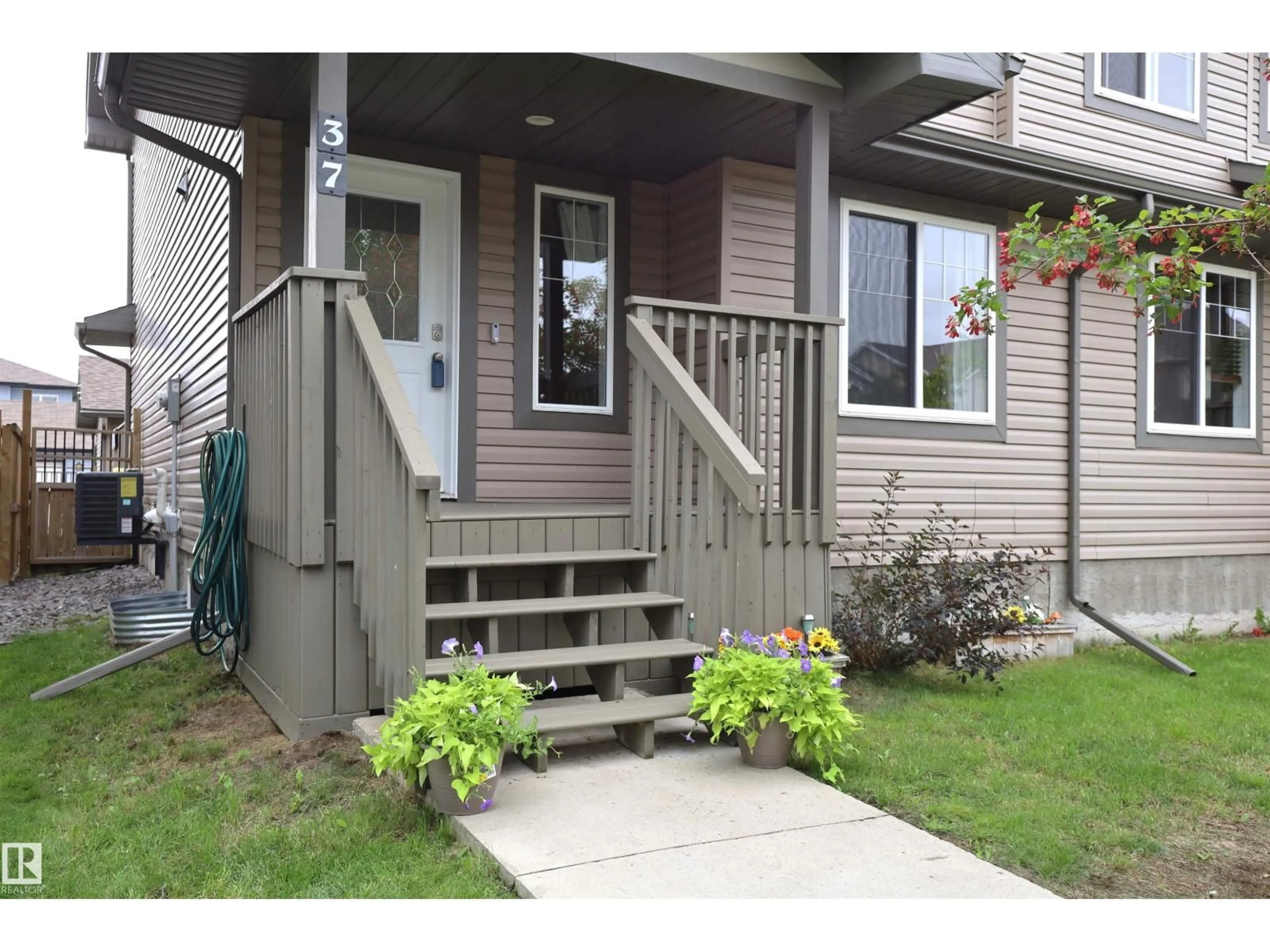 Unknown for 37 RADCLIFFE WD, Fort Saskatchewan Alberta T8L0M6