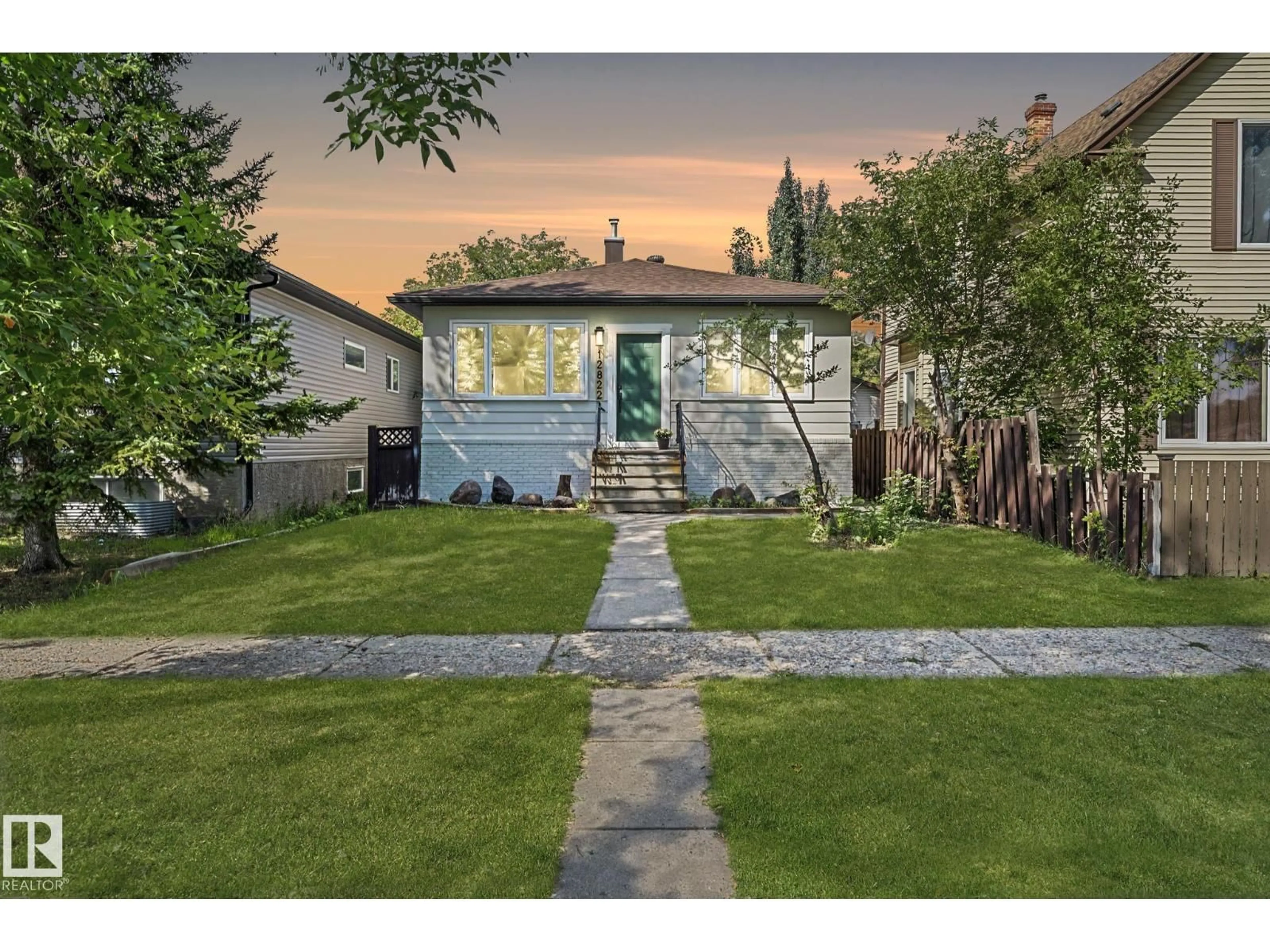 Unknown for 12822 70 ST, Edmonton Alberta T5C0J8